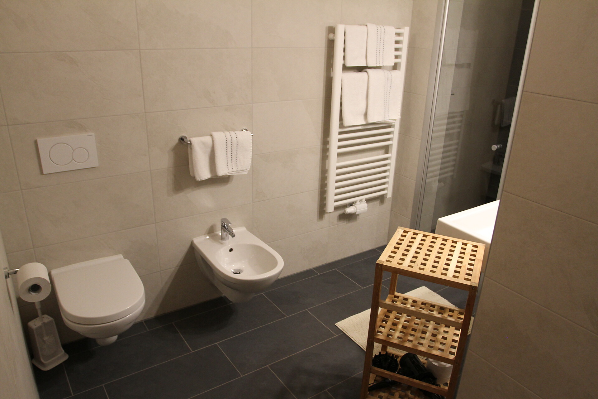 Badezimmer 2 Ferienwohnung Sepp Innerkofler