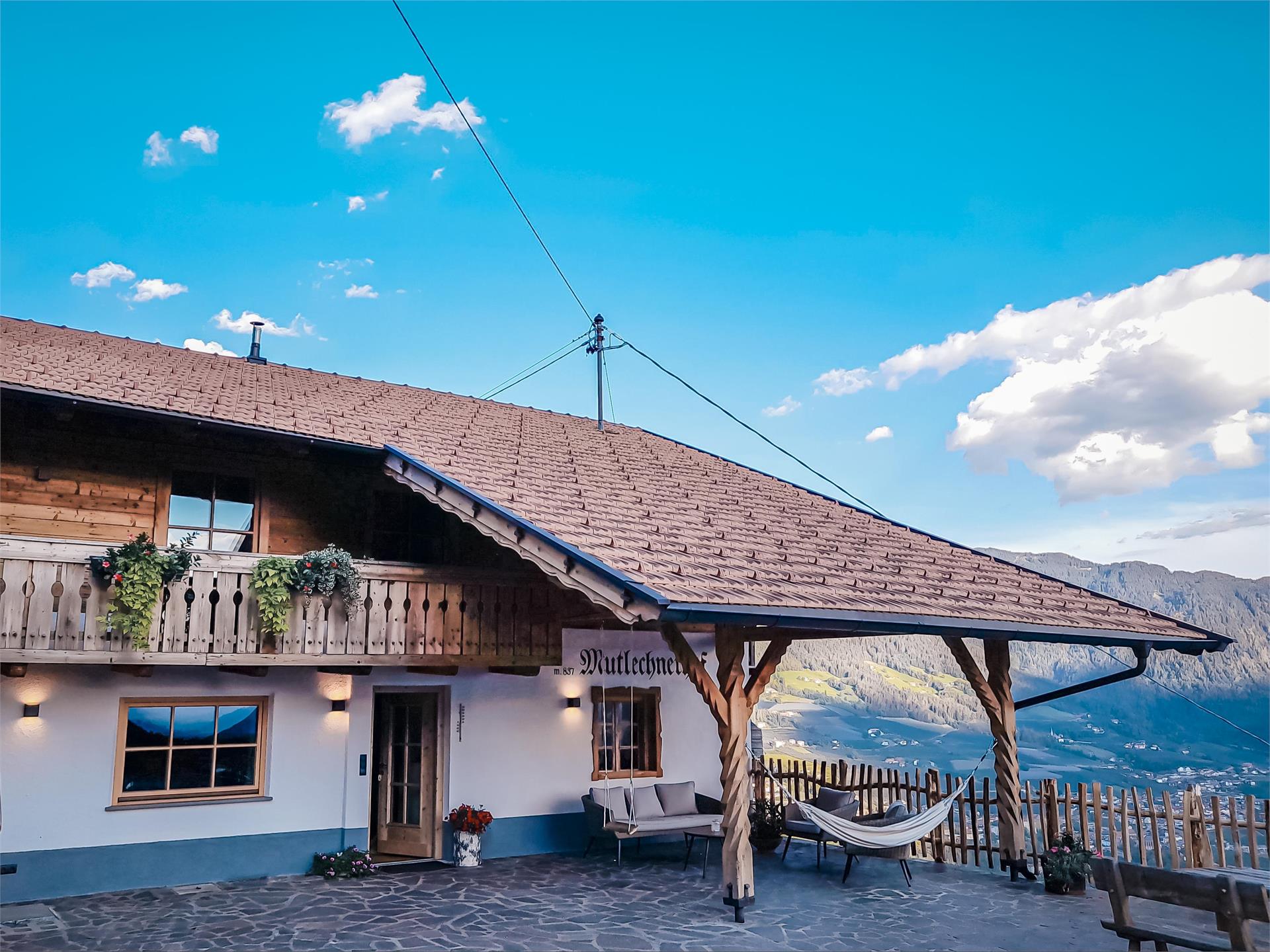 Urlaub auf dem Bauernhof Ferienhaus Mutlechnerhof Kuens 1 suedtirol.info