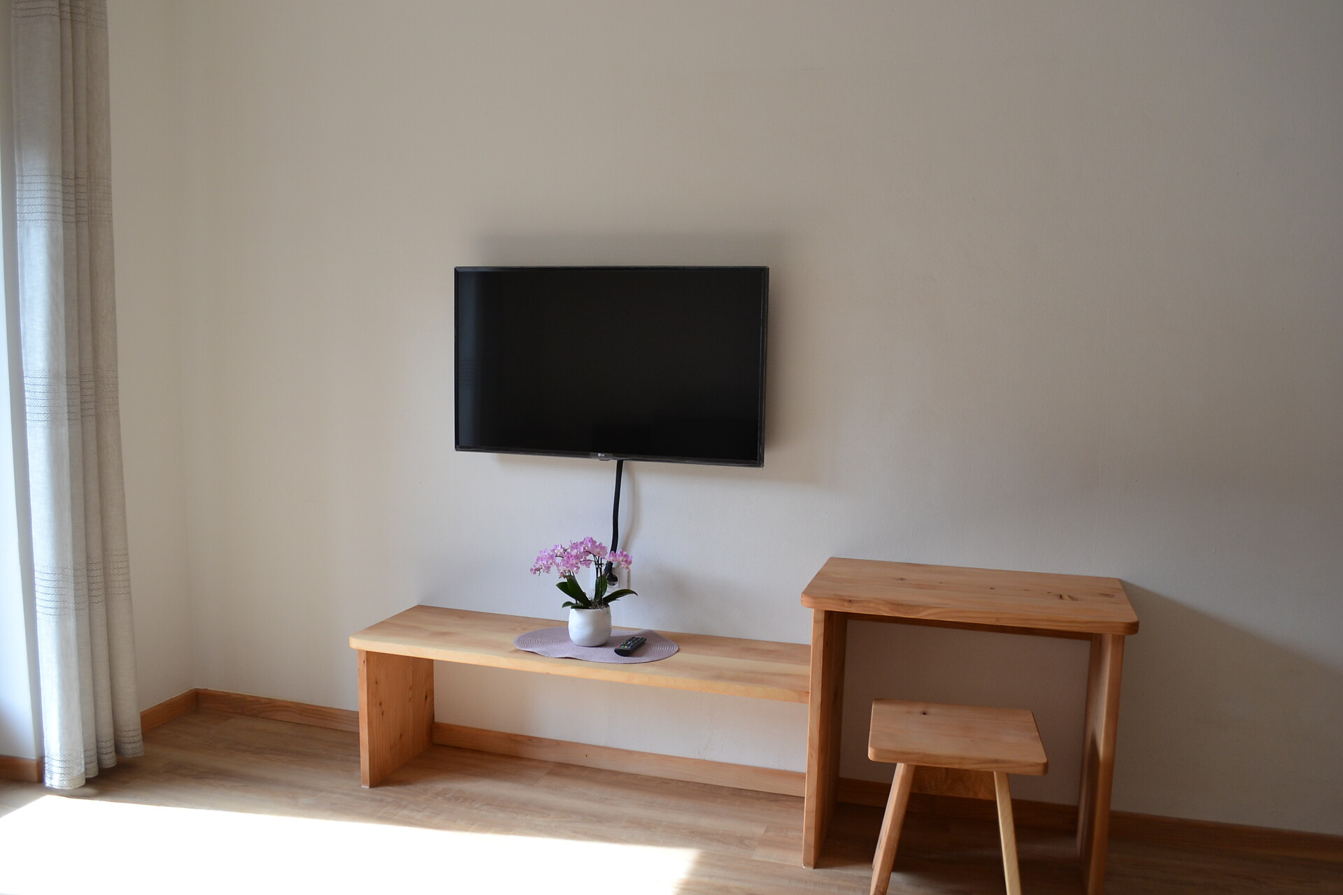 Kitchen and living room