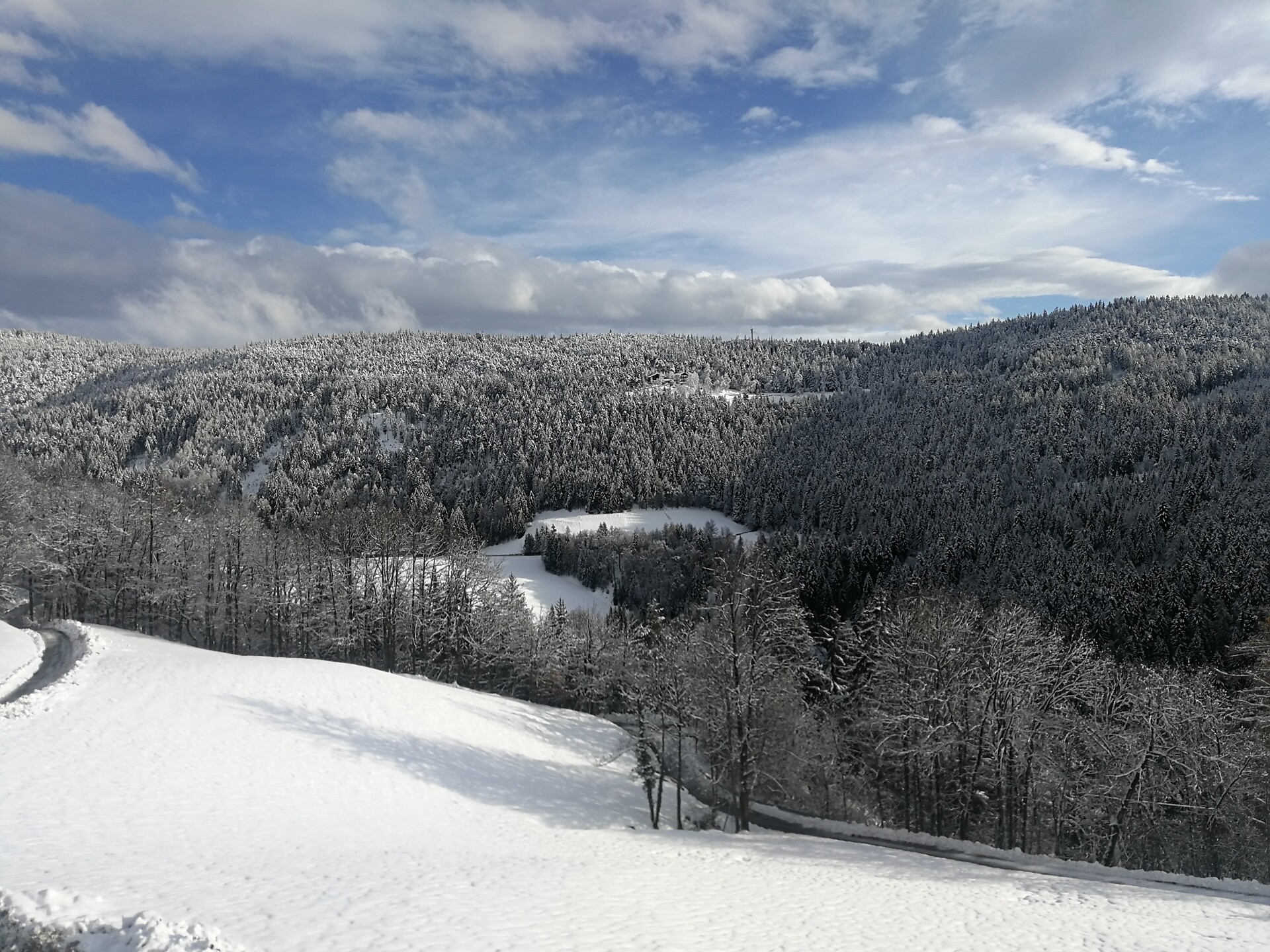 Winter wonderland at the Untermathon Hof farm in Vöran, South Tyrol