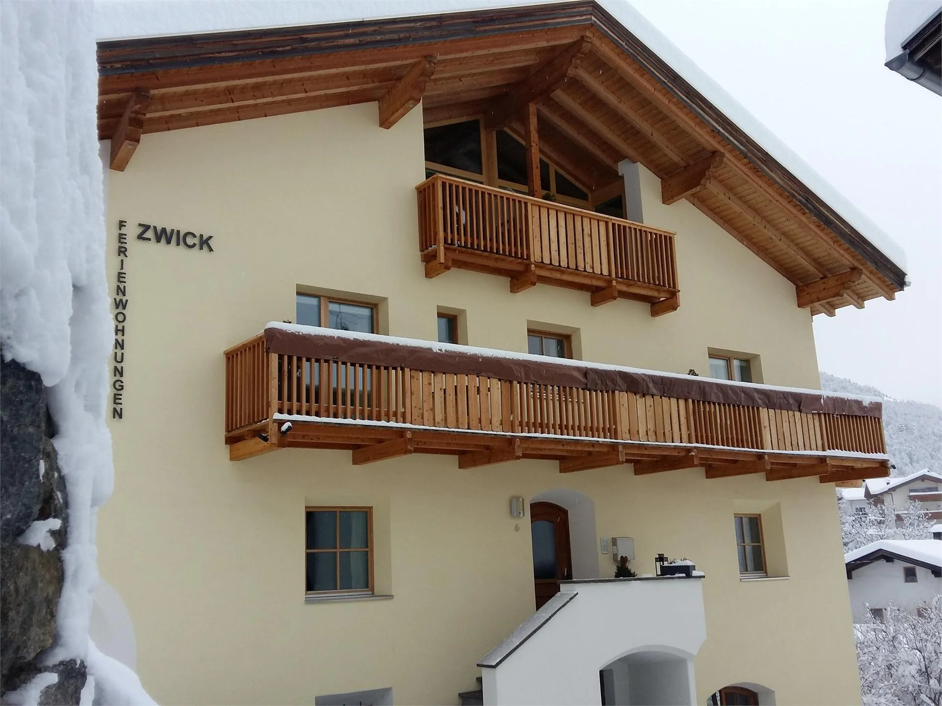 Agriturismo Zwick Malles 1 suedtirol.info
