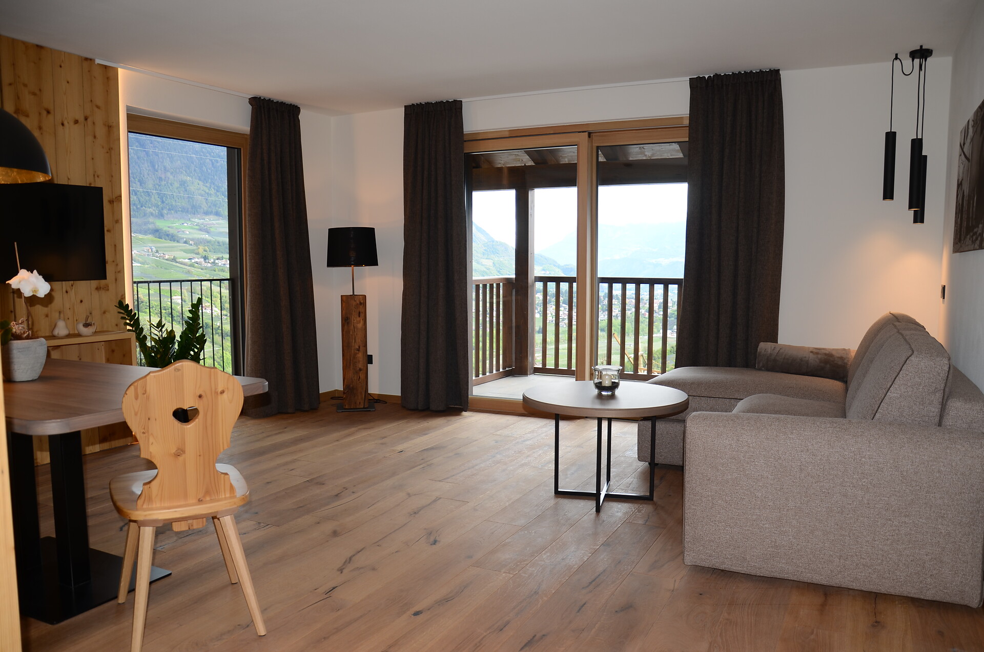 Wohnzimmer Wohnung "Cainina"