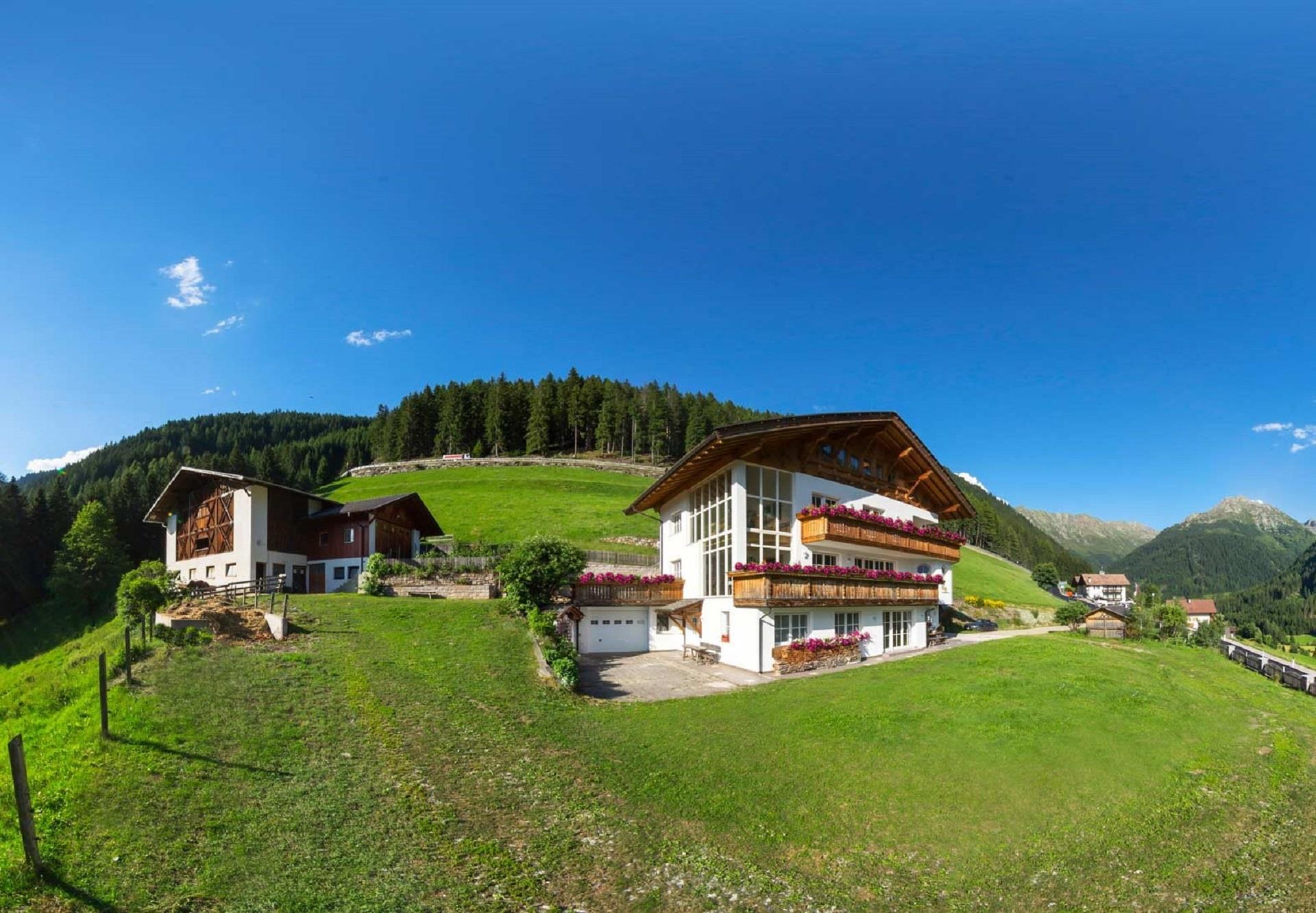 Private rental Tscharfhof St.Leonhard in Passeier/San Leonardo in Passiria 1 suedtirol.info