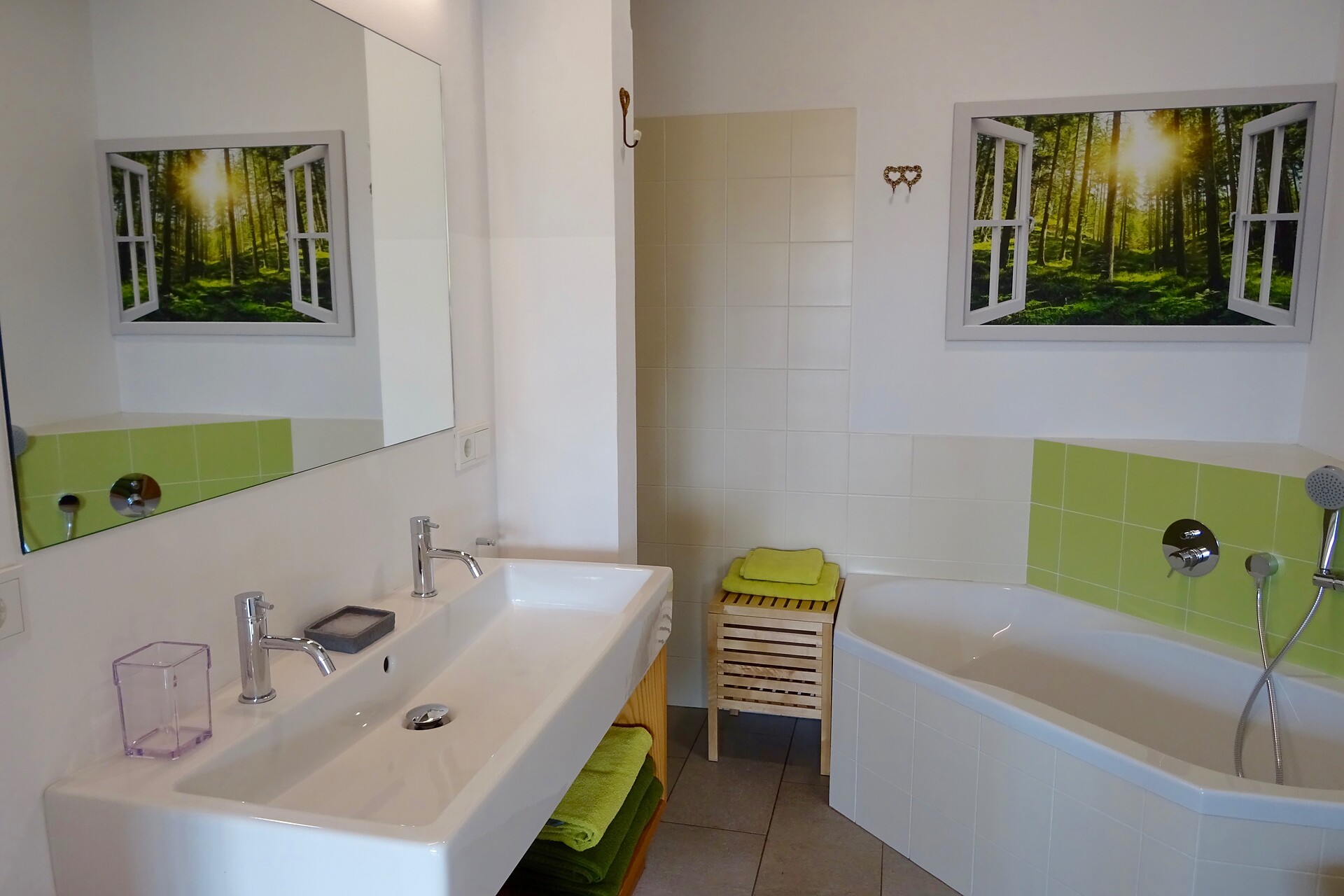 bathroom with walk