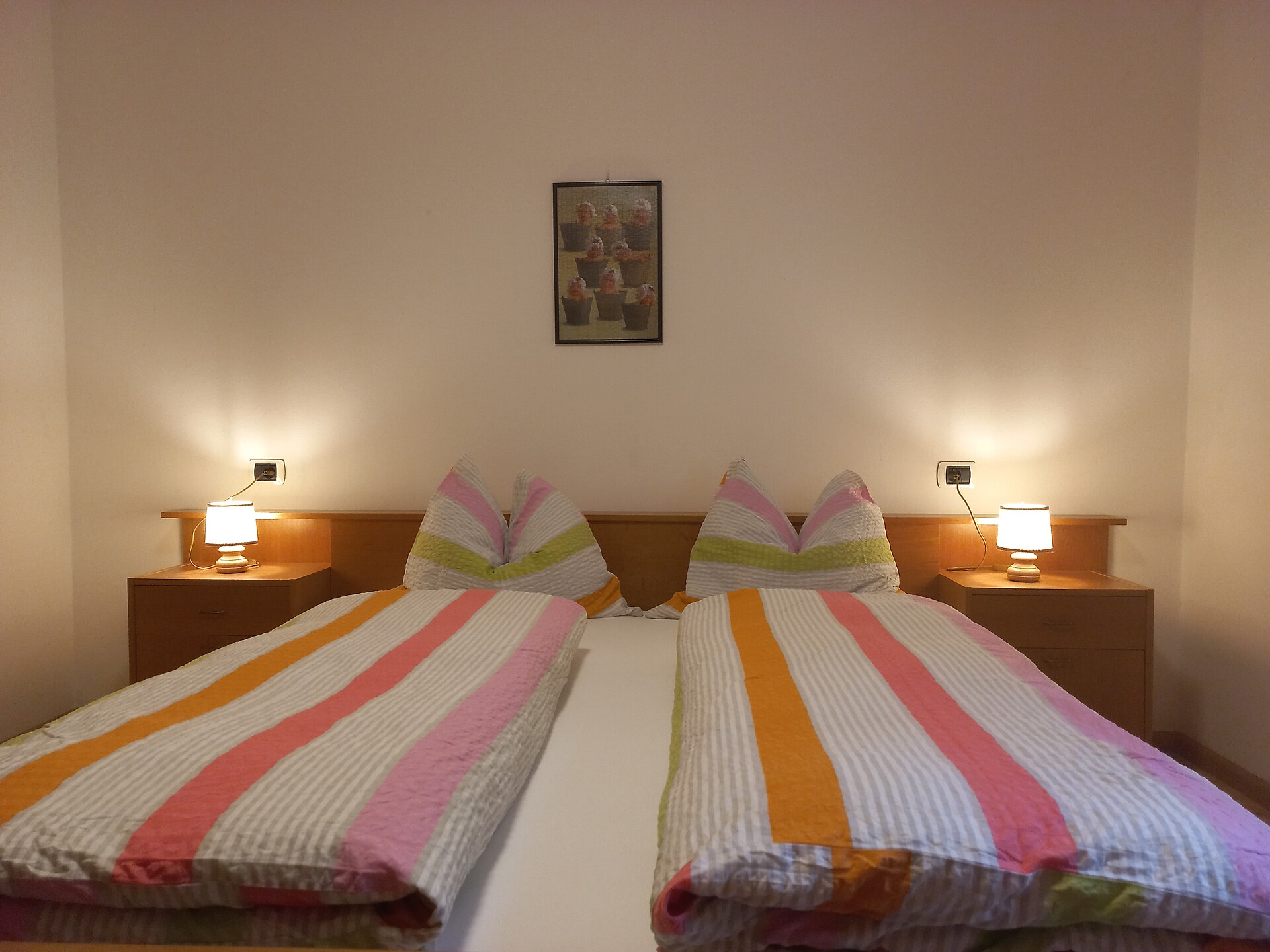 room      1