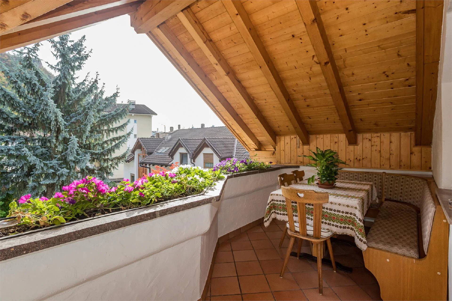 Villa Sissi Laives 7 suedtirol.info