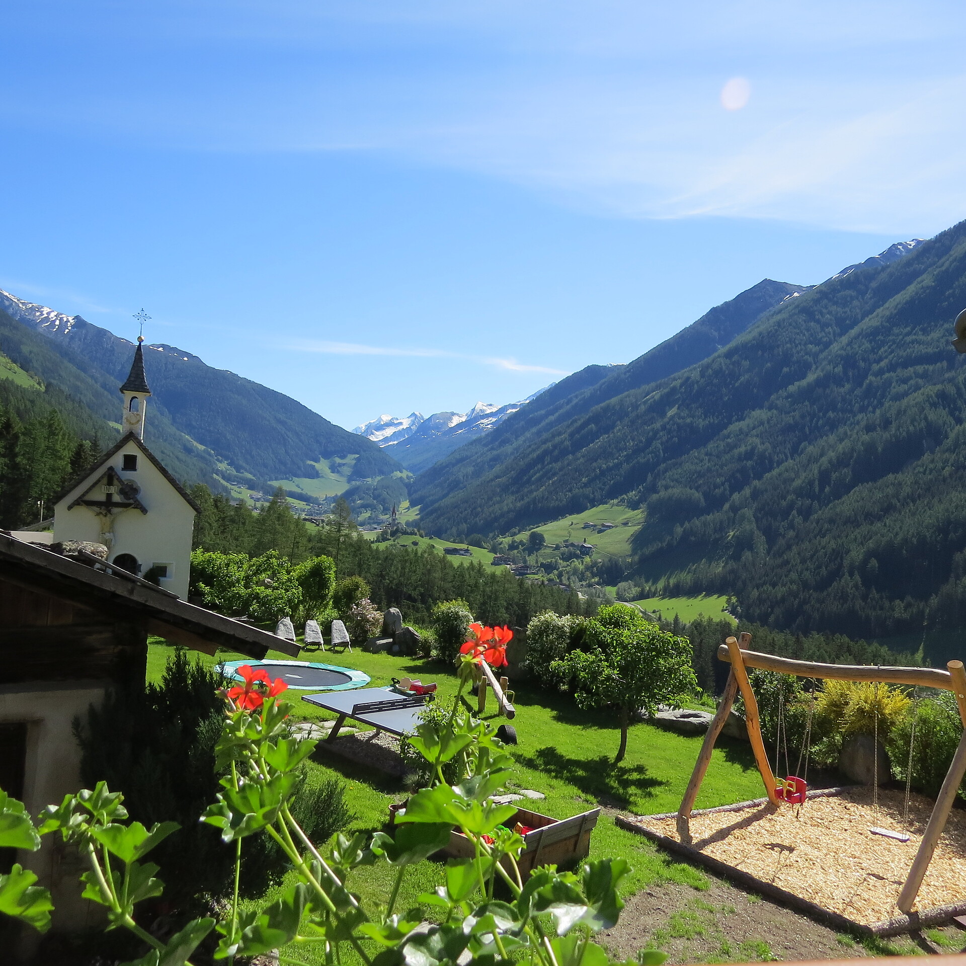 Aussicht vom Balkon Enzian