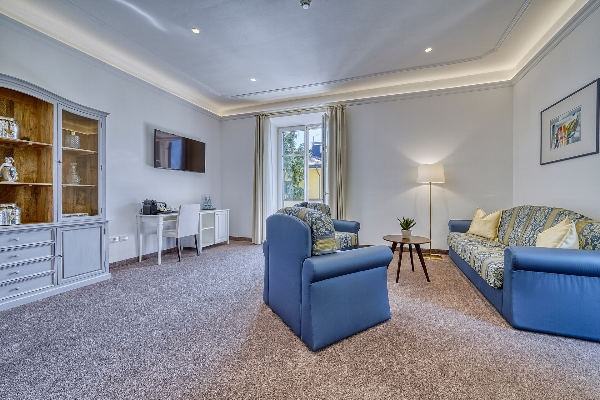 Suite 2