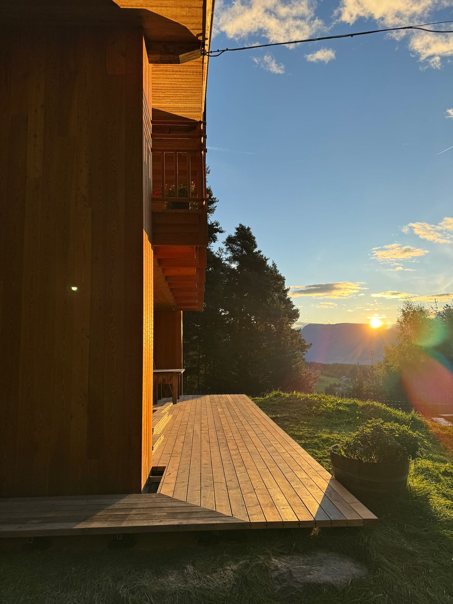 Terrassee im Abendlicht