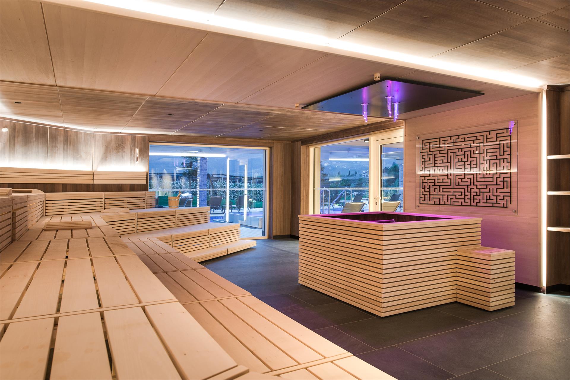 Weinegg Wellviva Resort Eppan an der Weinstraße 20 suedtirol.info