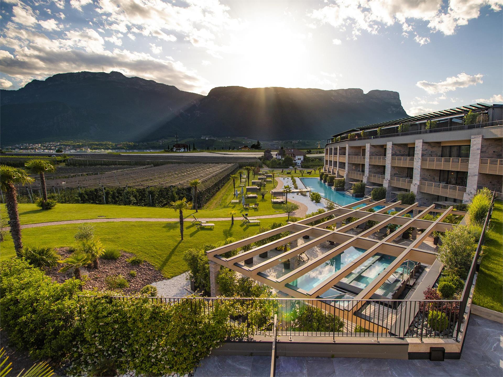 Weinegg Wellviva Resort Eppan an der Weinstraße 1 suedtirol.info