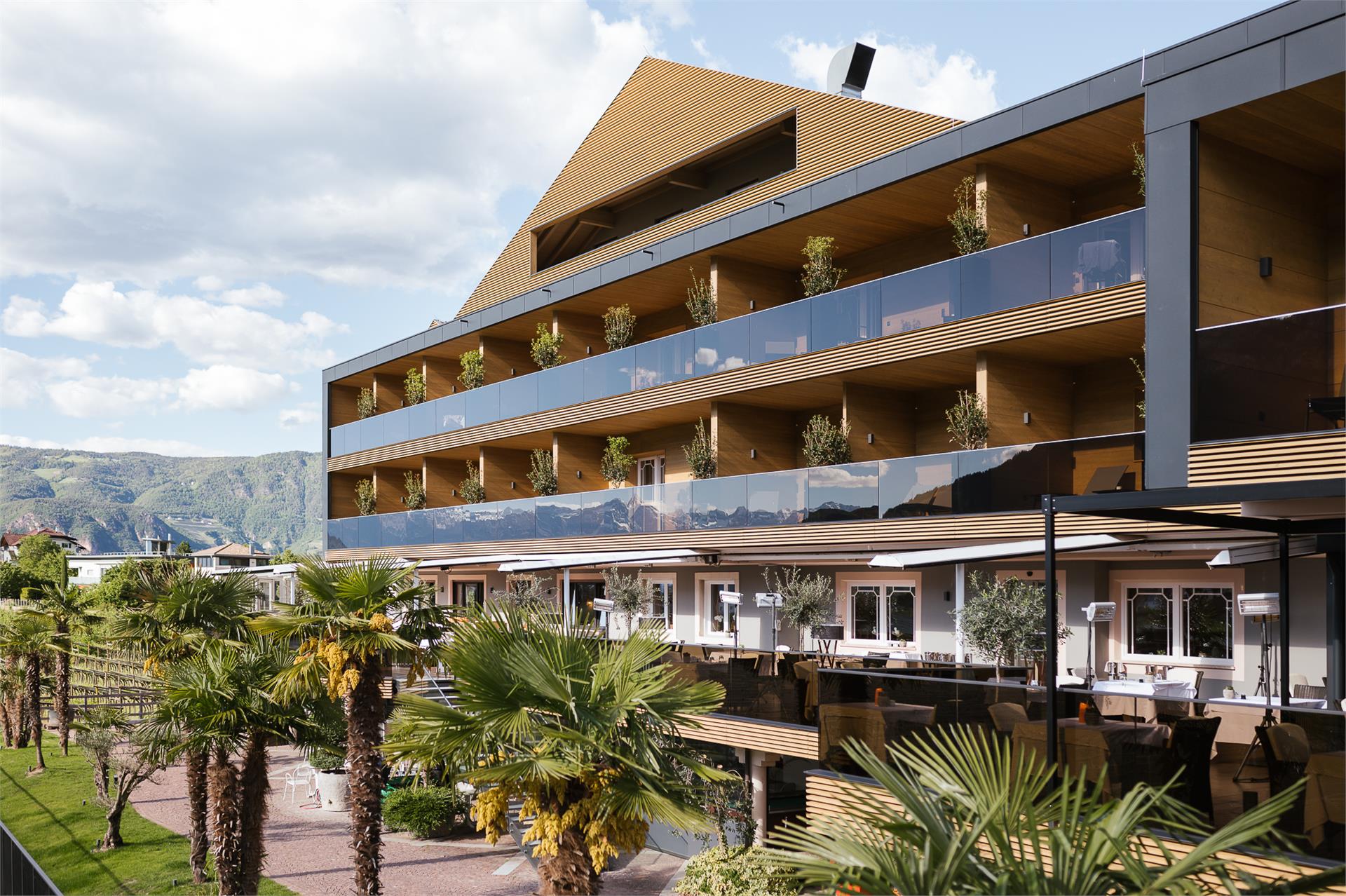 Weinegg Wellviva Resort Eppan an der Weinstraße 28 suedtirol.info