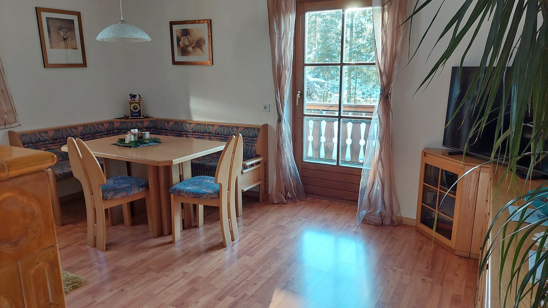 dining area living room