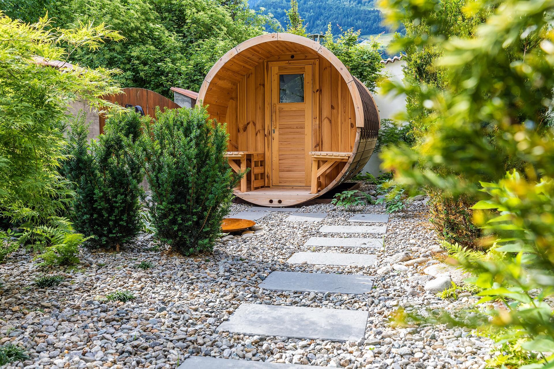 Sauna a botte nel giardino