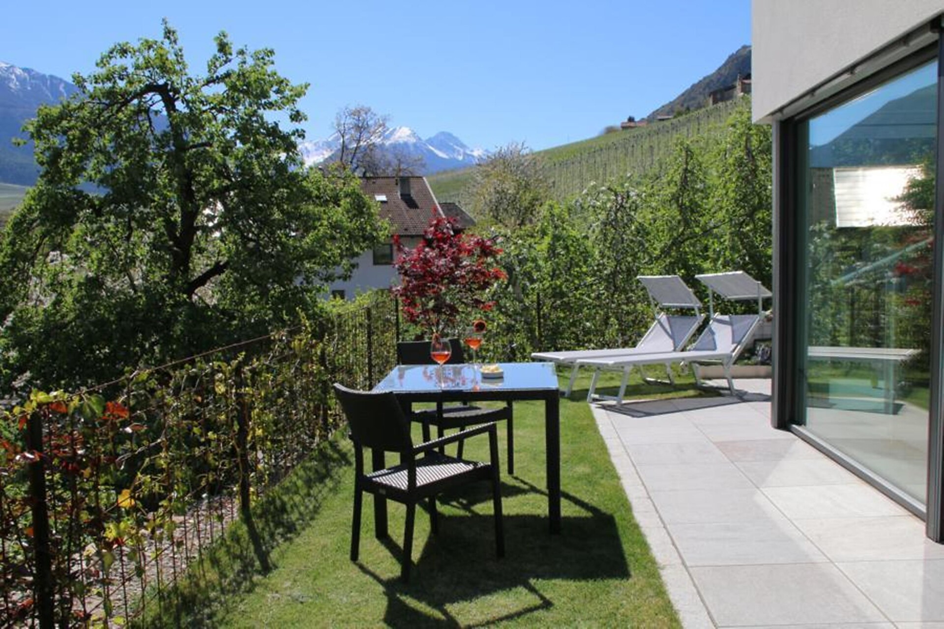 Sunny terrace before the appartement