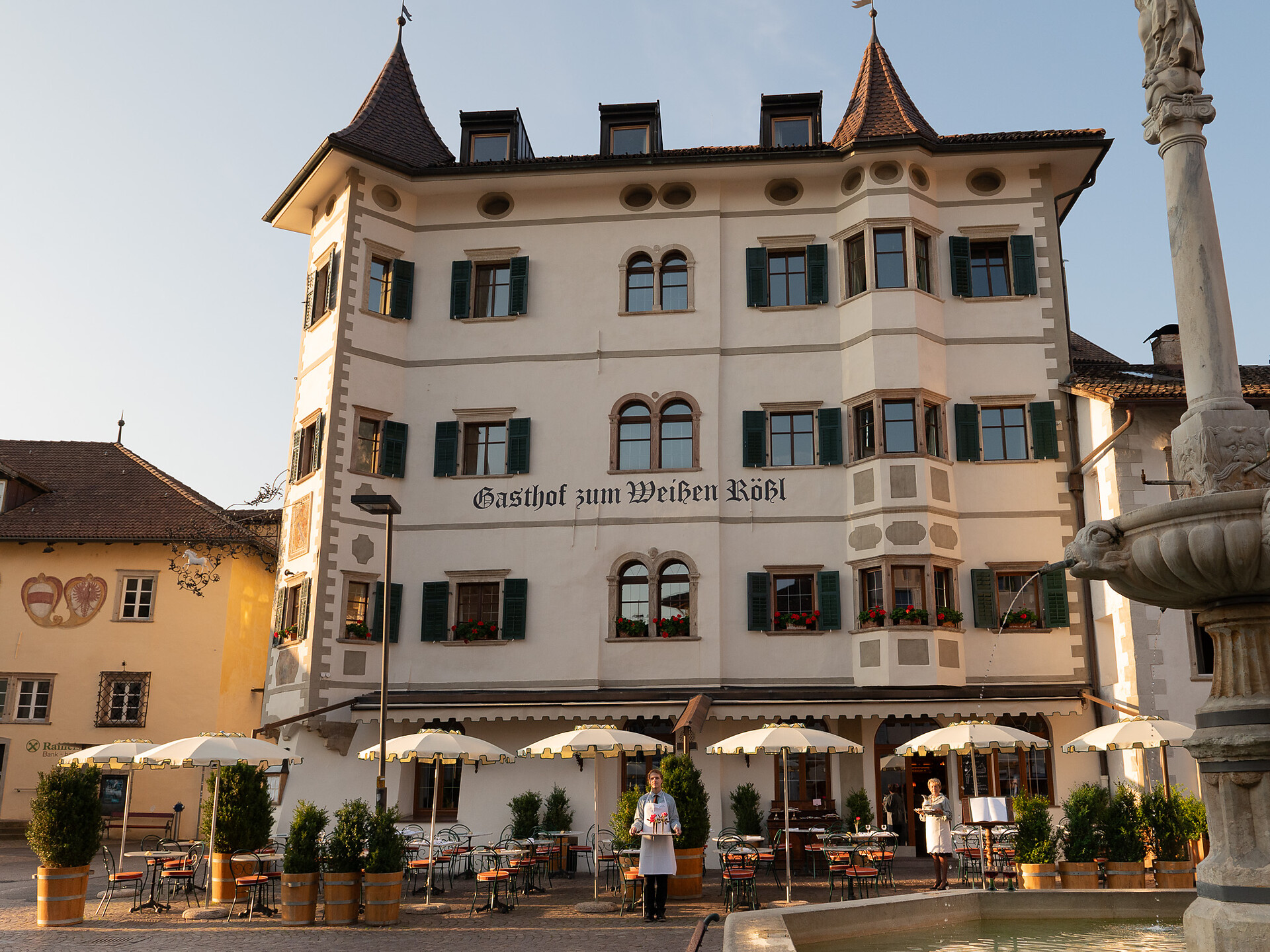 Das Weisse Rössl am Marktplatz von Kaltern