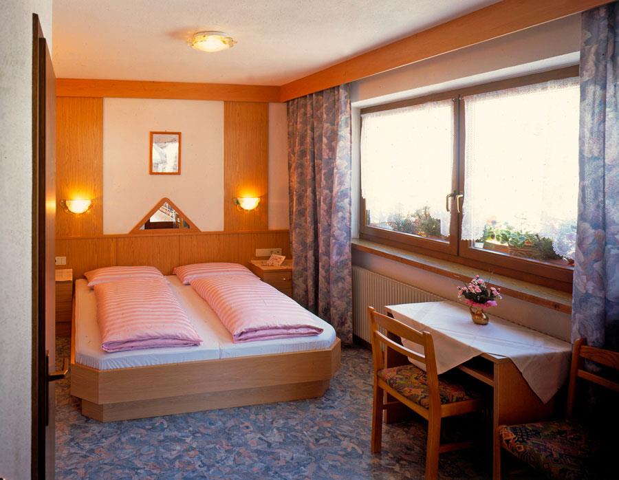 Weiherhof Gasthof Hotel Prettau 3 suedtirol.info