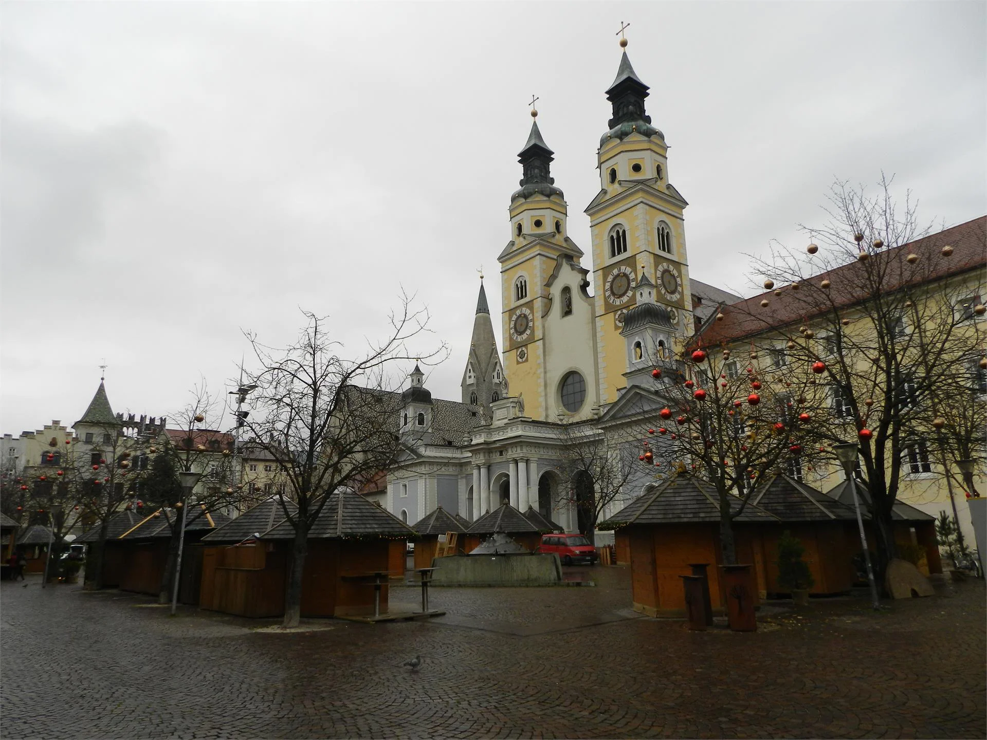 White Tower of Love in Downtown Bressanone 21 suedtirol.info