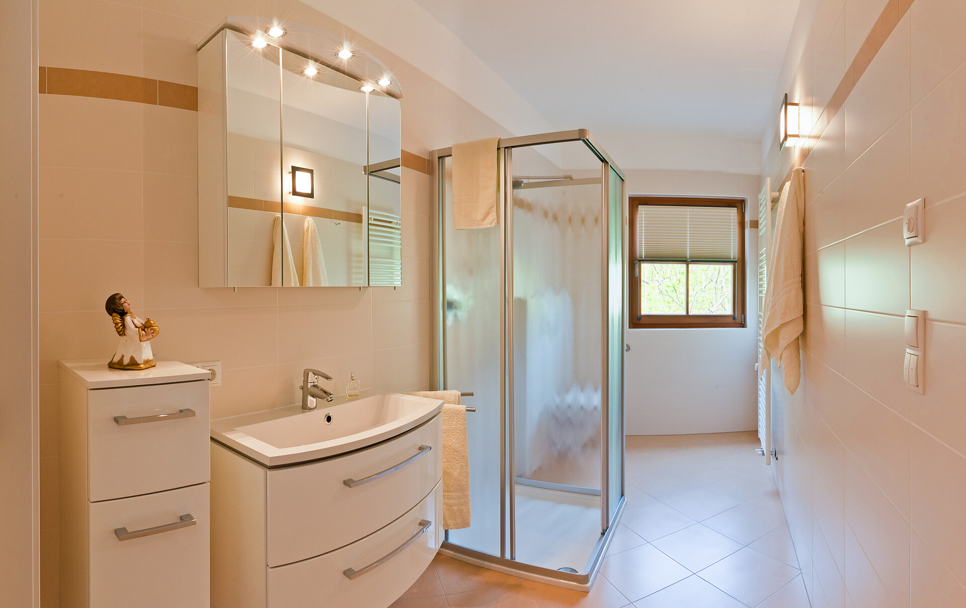 Rhetzia Bagno