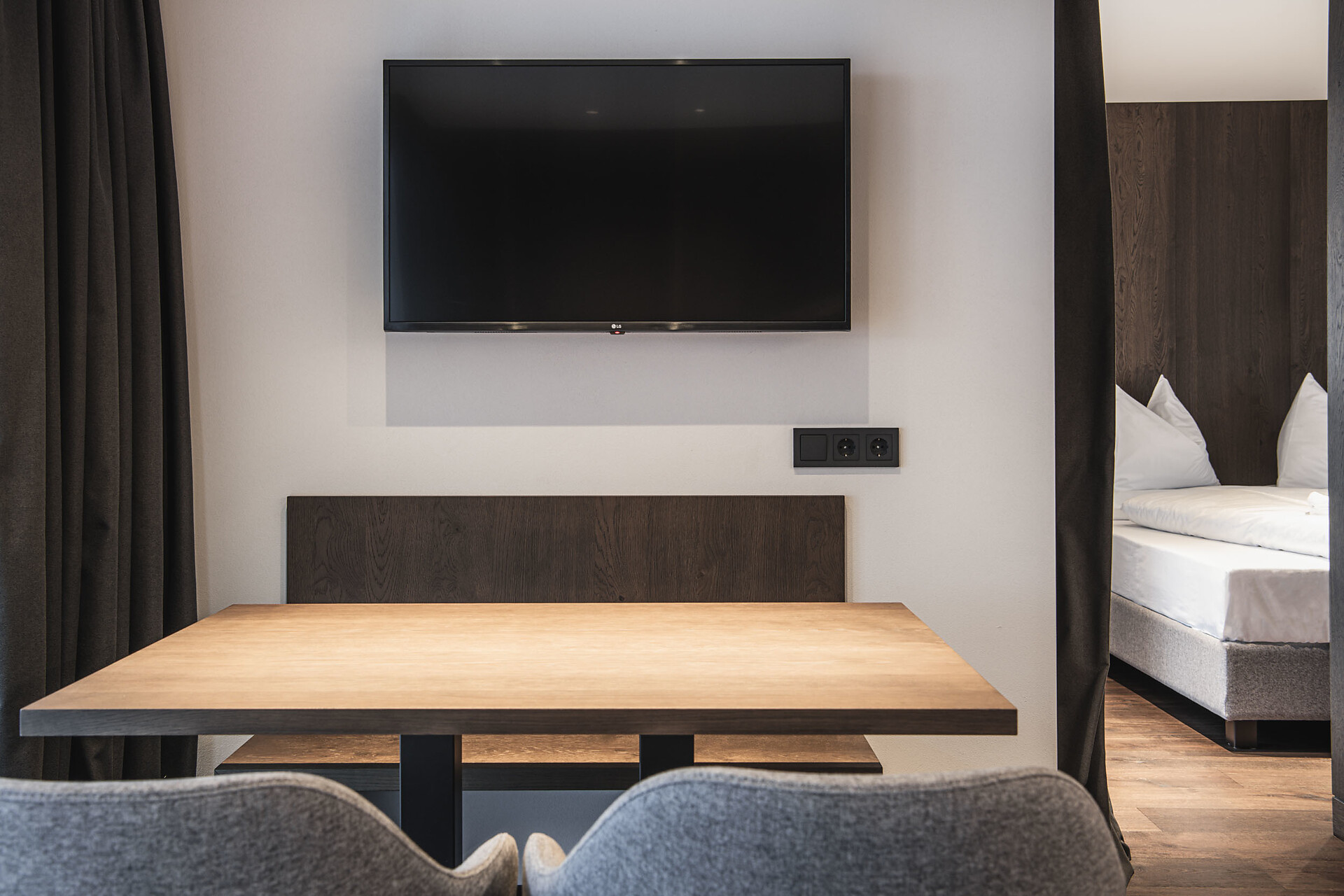 Ferienwohnung Prestige klein - #5 - Aquila Dolomites Residence - Dolomitenregion Gröden - suedtirol.info