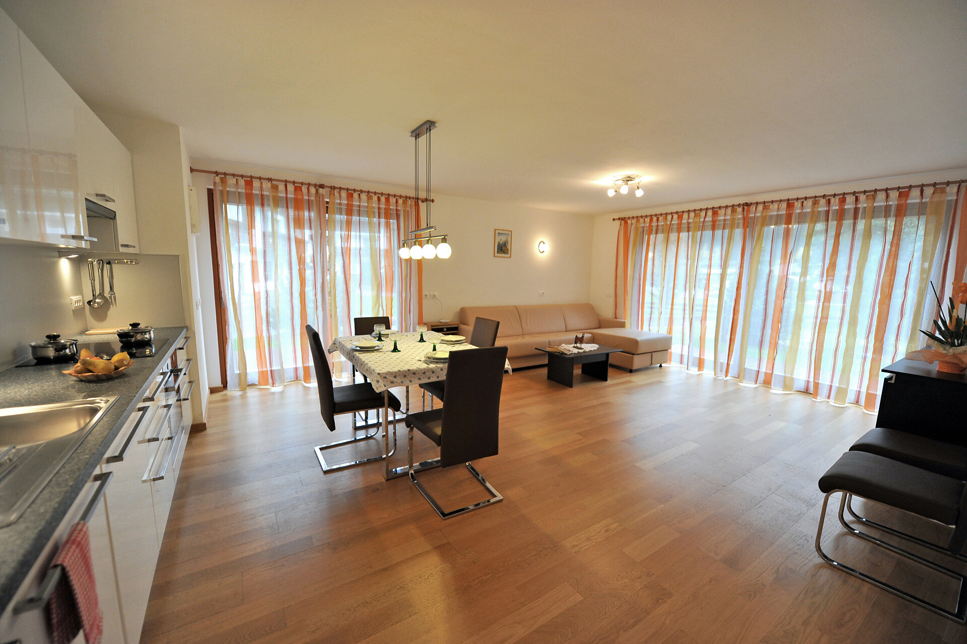 Apartment Three-bedroom apartment with garden and terrace - #1 - Apartments Villa Jim -  - suedtirol.info