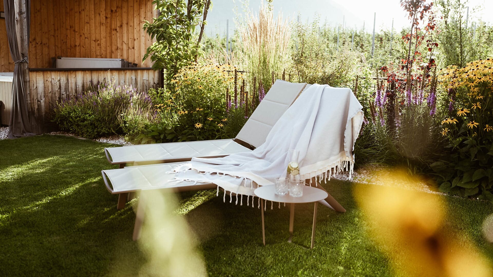 Room Lodge with private garden - #3 - Amolaris Garden Lodges & Guesthouse - Vinschgau/Val Venosta - suedtirol.info