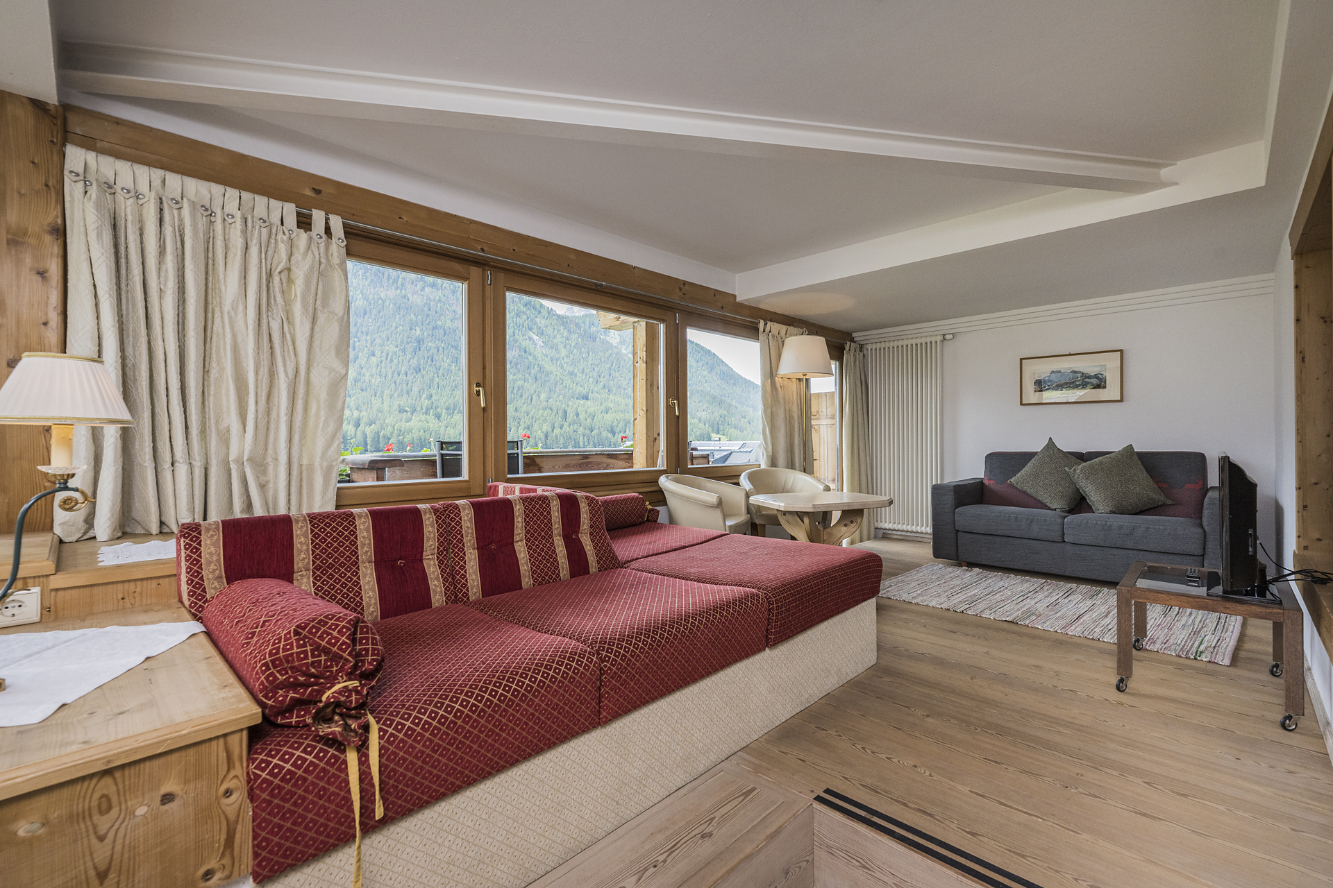 camera Suite Val Fiscalina 50m² - #4 - Berghotel - Sesto - Regione dolomitica 3 Cime - suedtirol.info