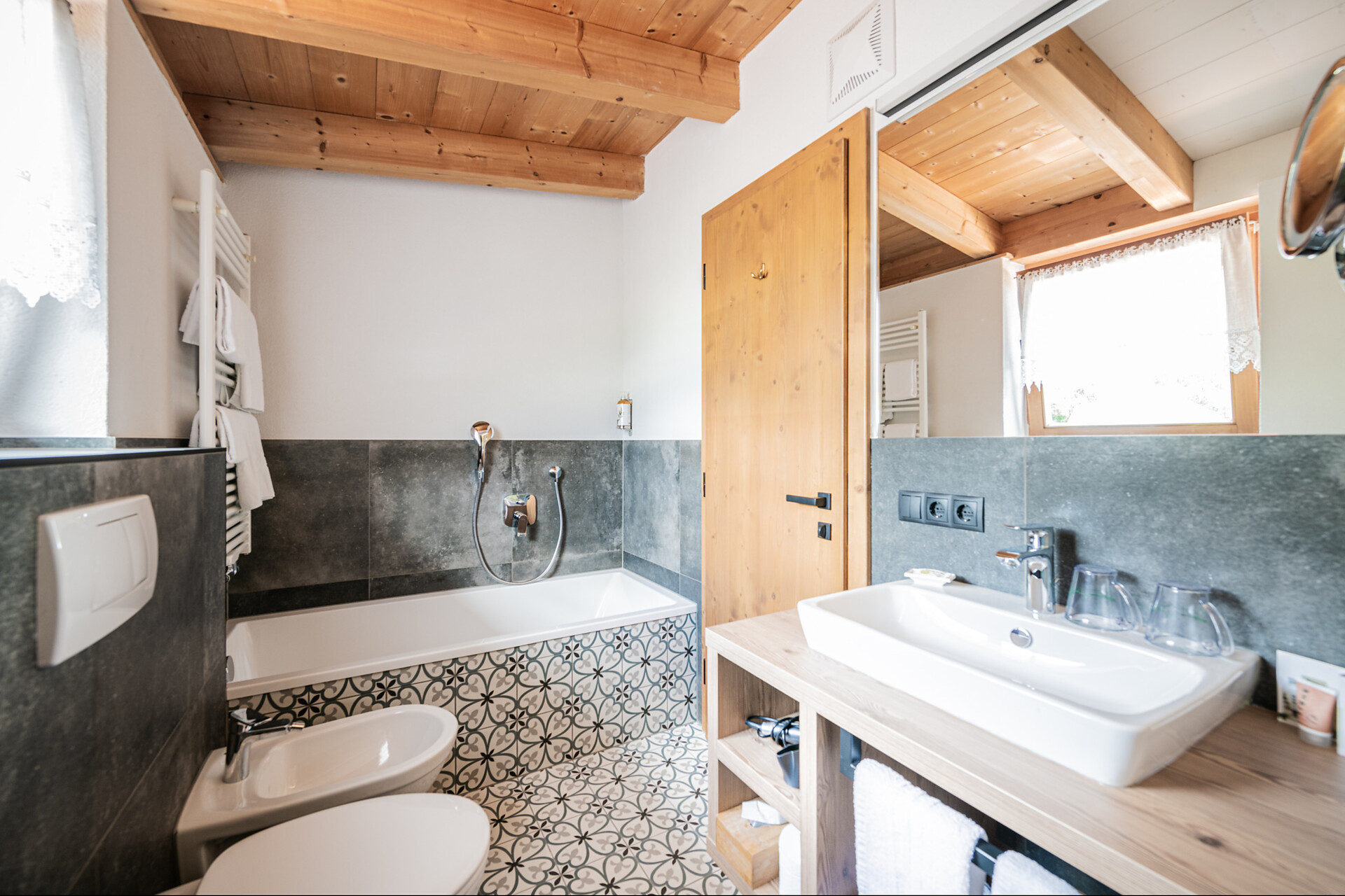 camera Suite Sotto il Tetto - #6 - Berghotel - Sesto - Regione dolomitica 3 Cime - suedtirol.info