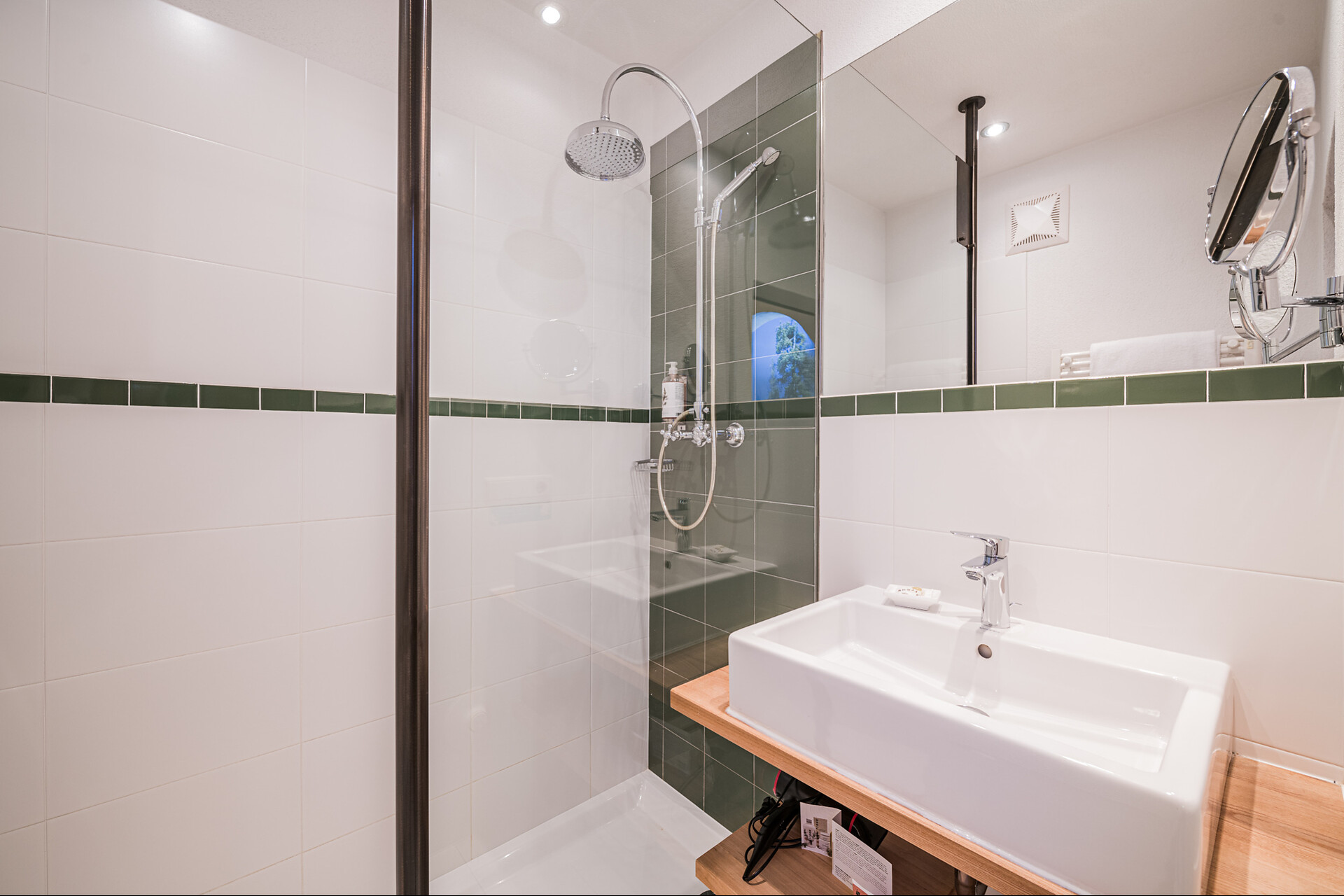 camera Familystudio Monte Elmo 48mq - #5 - Berghotel - Sesto - Regione dolomitica 3 Cime - suedtirol.info