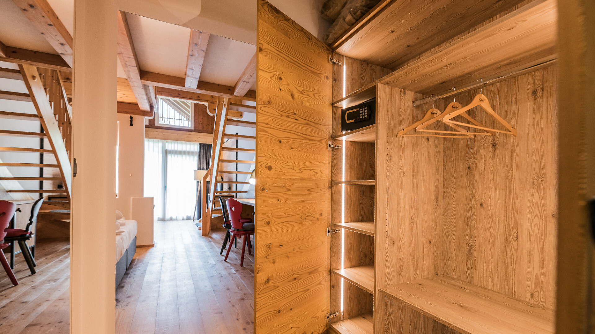 camera Studio Larice 55mq - #4 - Berghotel - Sesto - Regione dolomitica 3 Cime - suedtirol.info