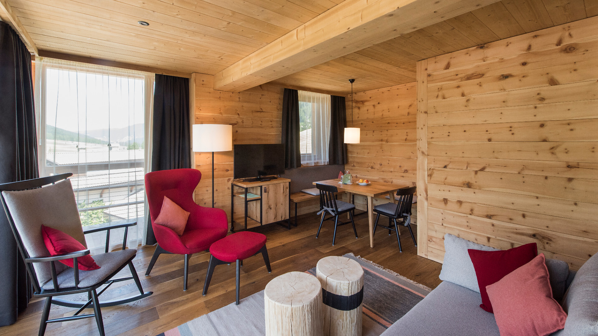 camera Zirben Suite 50m² - #5 - Berghotel - Sesto - Regione dolomitica 3 Cime - suedtirol.info