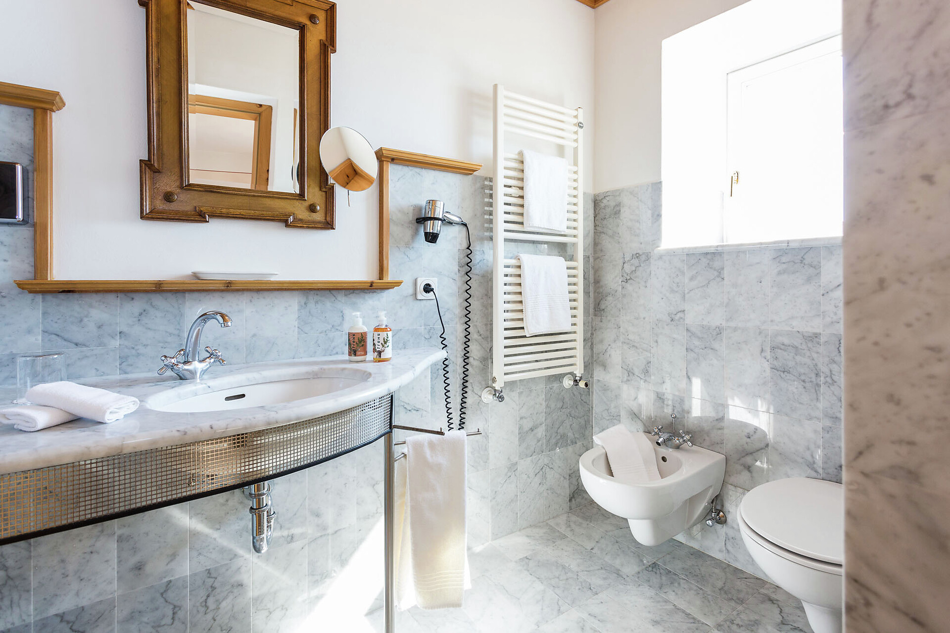 Zimmer Nobelpreiszimmer Superior - #6 - Der Zirmerhof -  - suedtirol.info