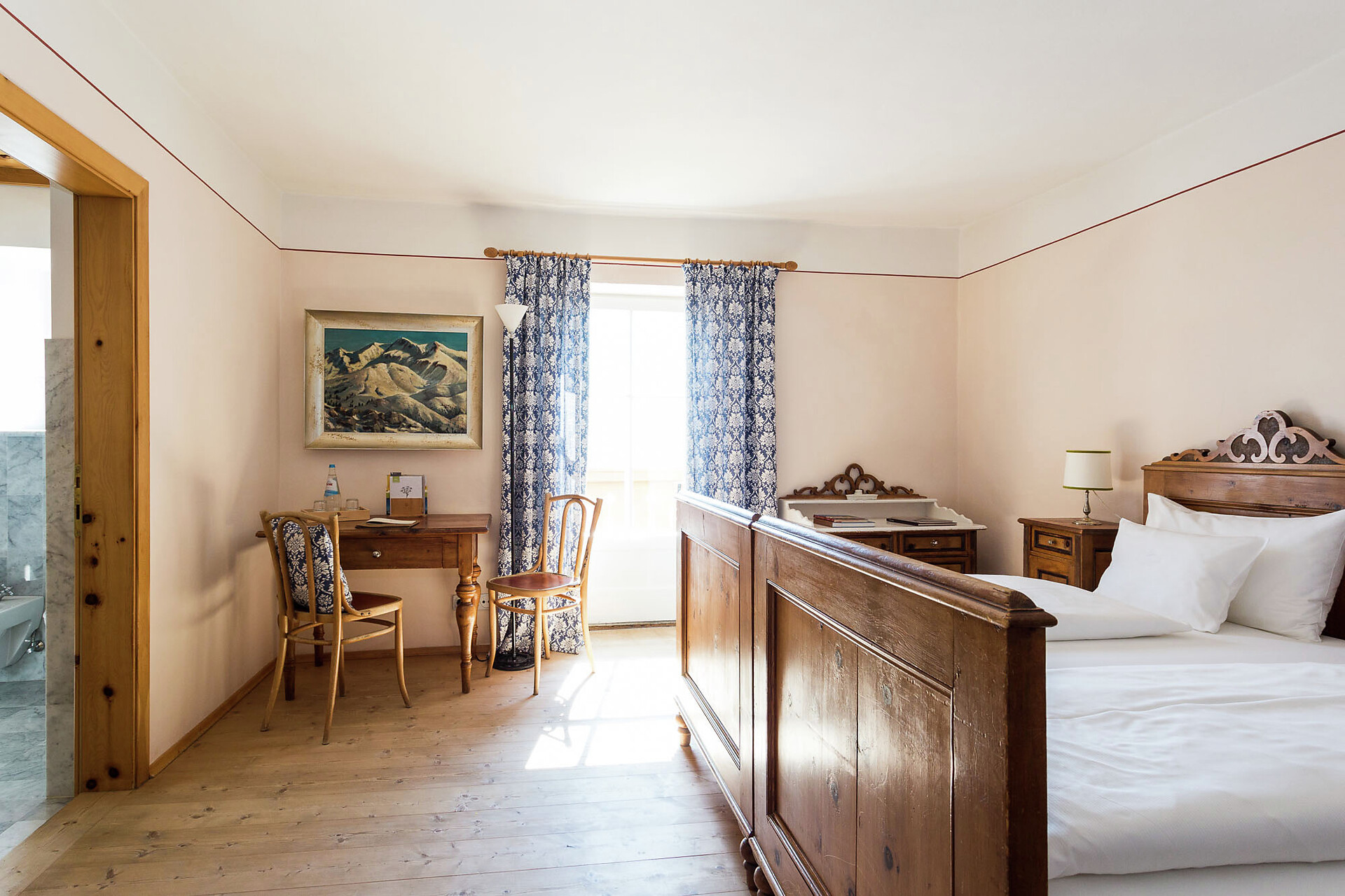 Zimmer Nobelpreiszimmer Superior - #10 - Der Zirmerhof -  - suedtirol.info