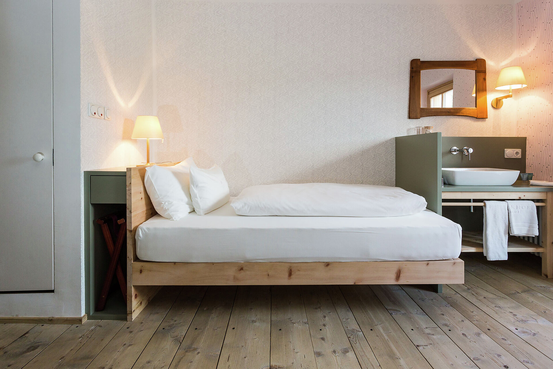Zimmer EZ Künstlerzimmer Standard - #2 - Der Zirmerhof -  - suedtirol.info