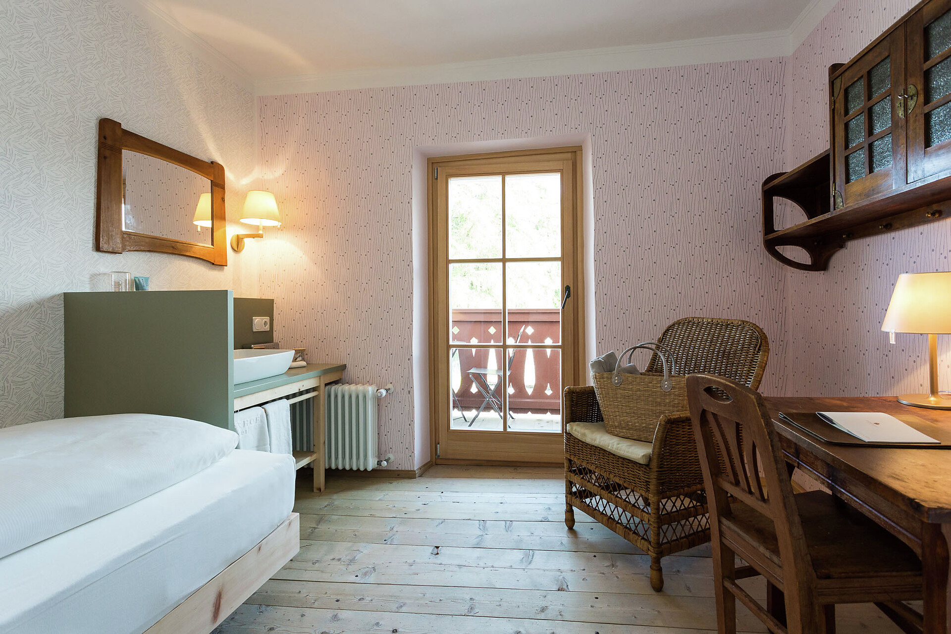 Zimmer EZ Künstlerzimmer Standard - #1 - Der Zirmerhof -  - suedtirol.info
