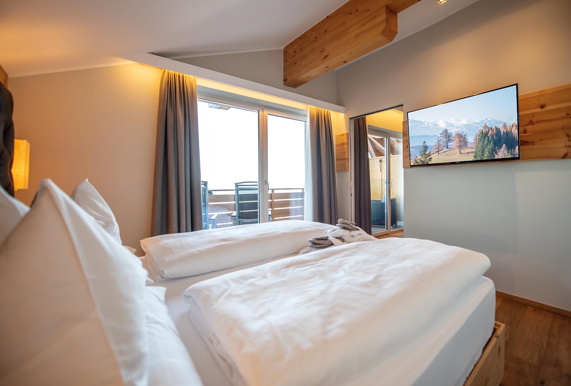 Zimmer Suite "Weißhorn" - #1 - DAS ROYAL - Dolomitenregion Eggental - suedtirol.info