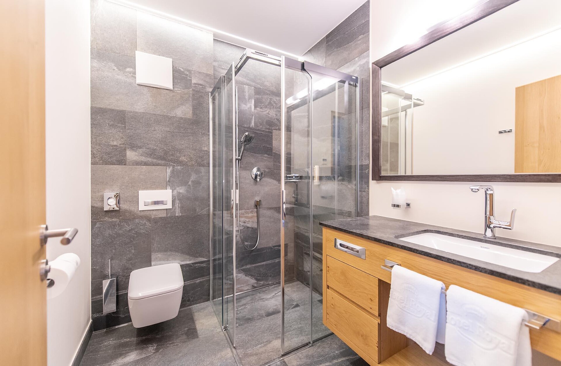 Zimmer Suite "Schwarzhorn" - #5 - DAS ROYAL - Dolomitenregion Eggental - suedtirol.info