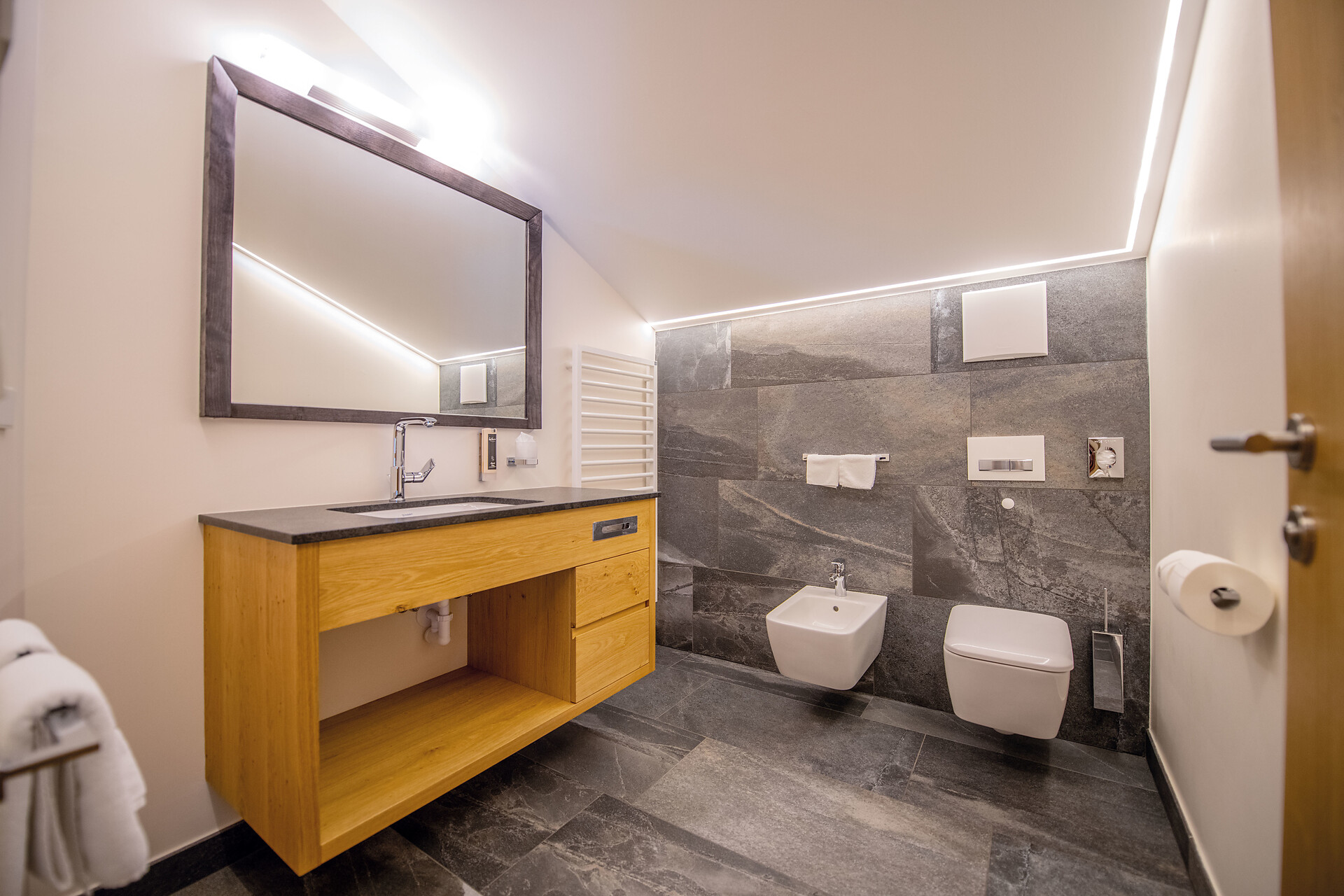 Zimmer Suite "Royal Superior" - #5 - DAS ROYAL - Dolomitenregion Eggental - suedtirol.info