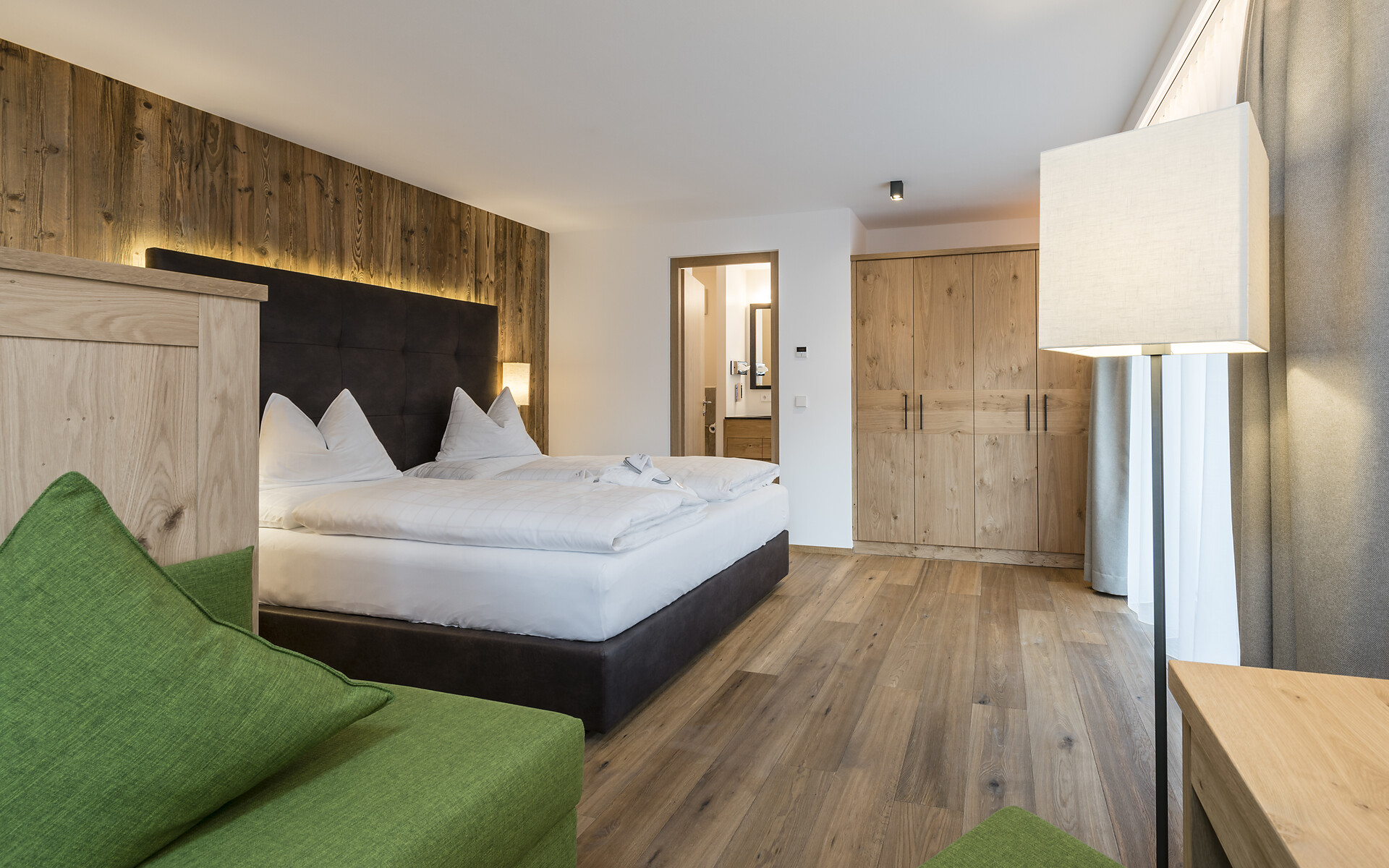 Zimmer Doppelzimmer "Berg" - #2 - DAS ROYAL - Dolomitenregion Eggental - suedtirol.info