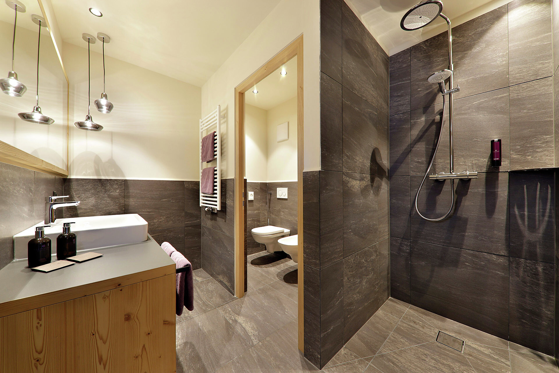 Zimmer Achillea in der Gassenloge für 2-4 Personen - #2 - Erlebnisort Gassenhof - Sterzing und Umgebung - suedtirol.info