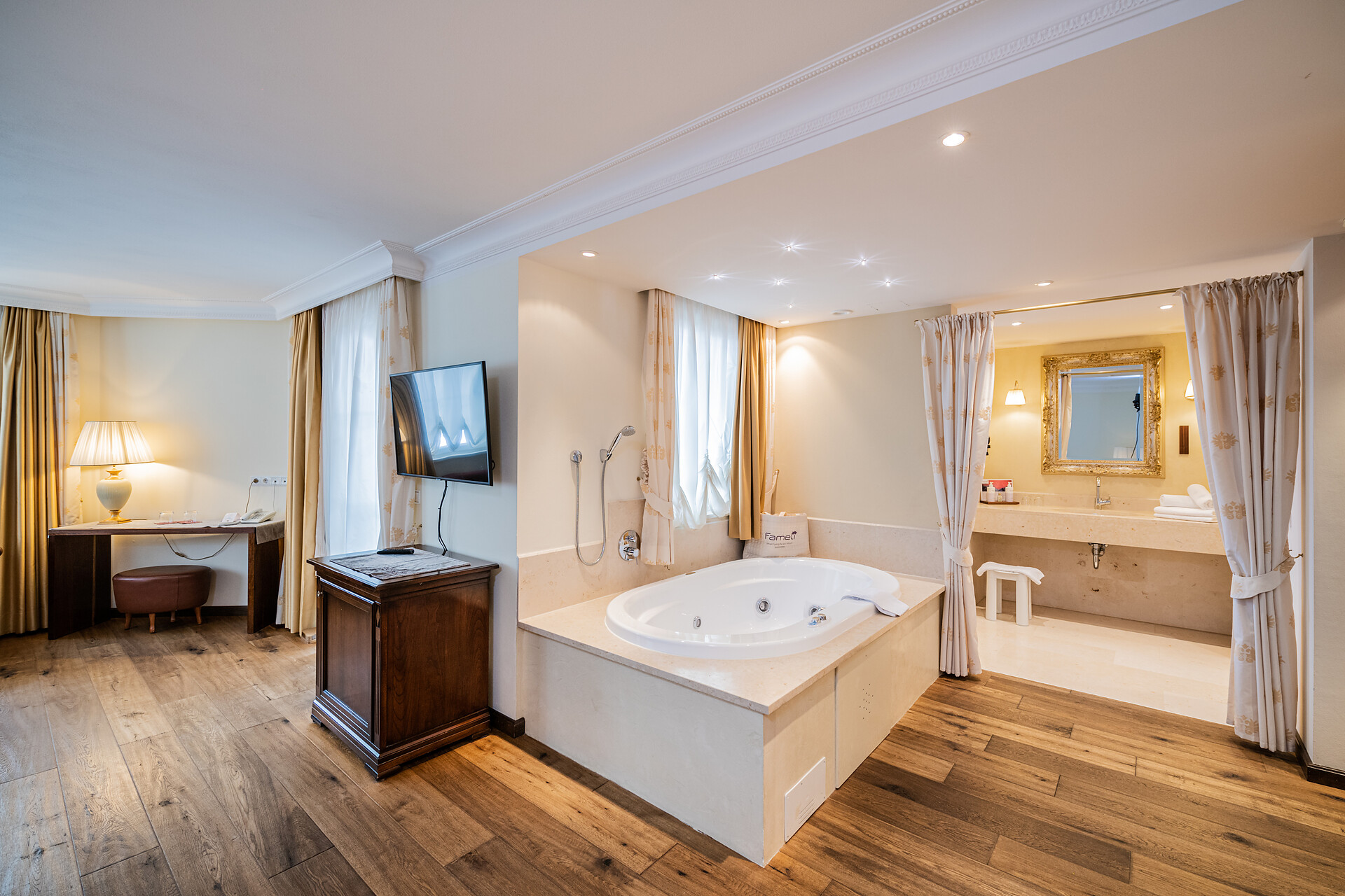 camera Suite Fameli Exclusive - #4 - Fameli - Regione dolomitica Plan de Corones - suedtirol.info