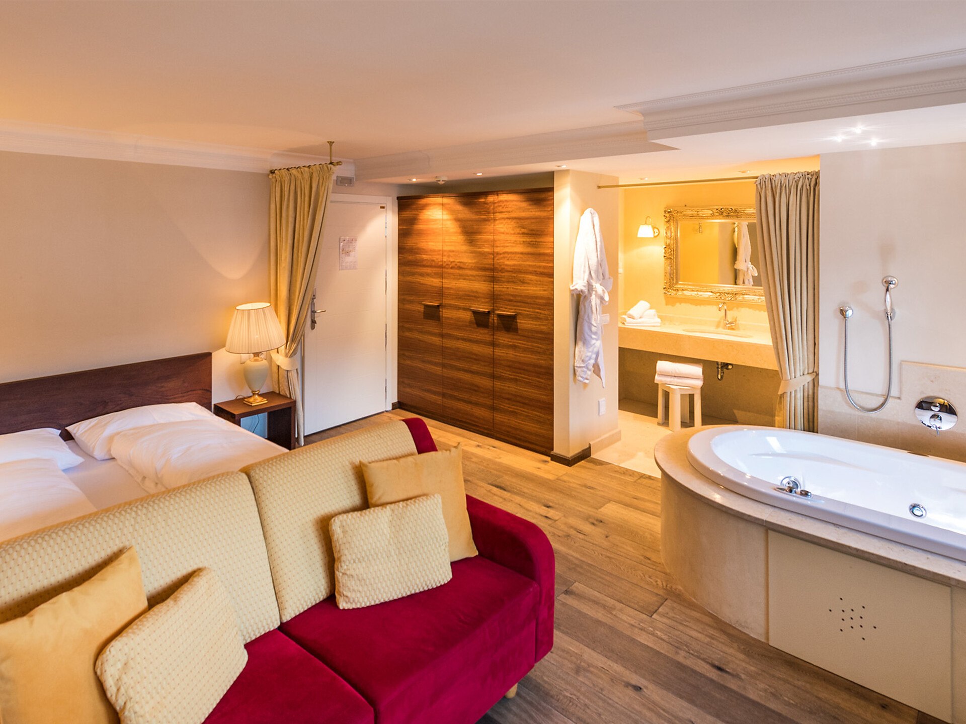 camera Suite Fameli Superior - #1 - Fameli - Regione dolomitica Plan de Corones - suedtirol.info