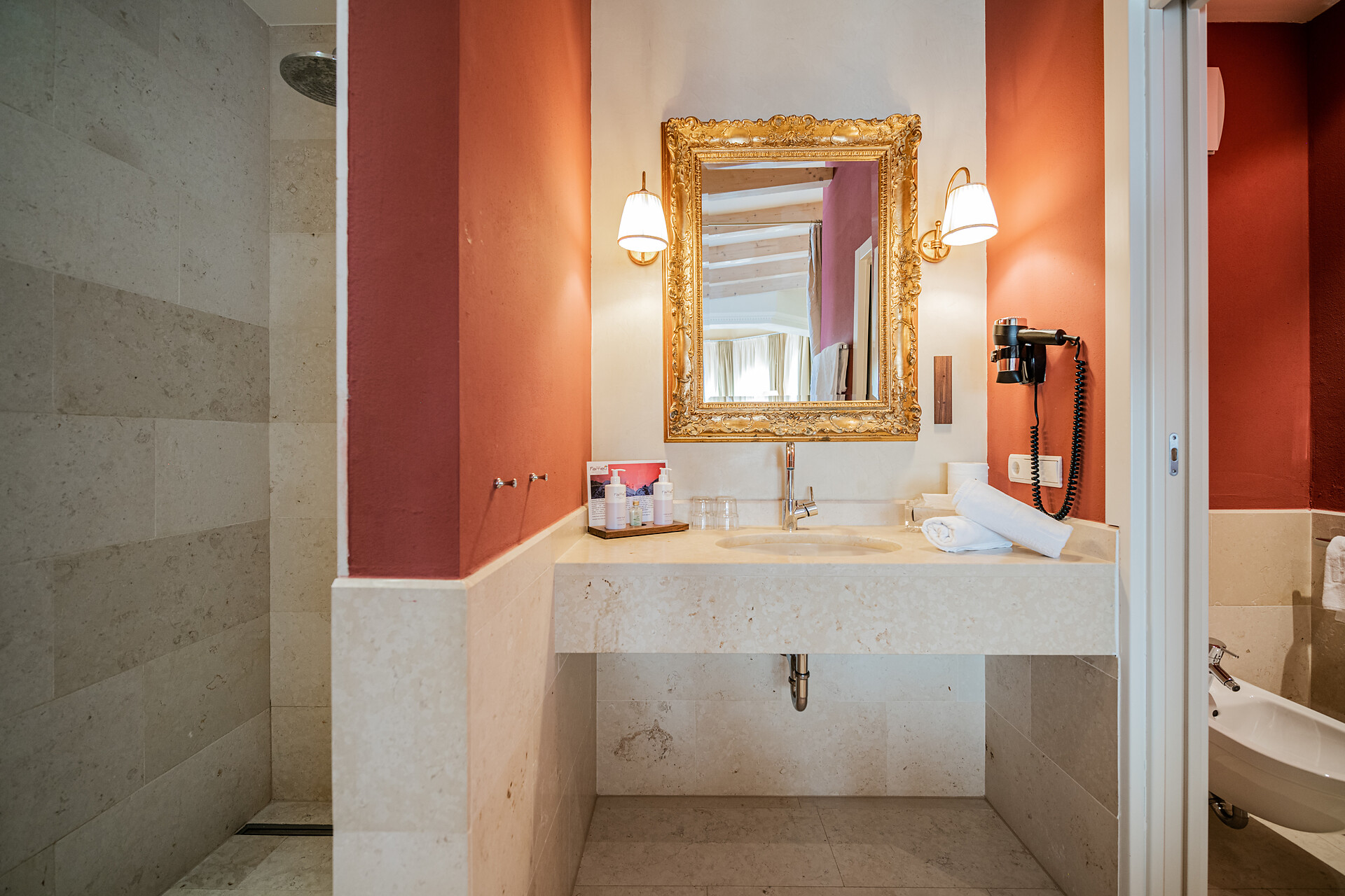 camera Suite Fameli Castle - #5 - Fameli - Regione dolomitica Plan de Corones - suedtirol.info