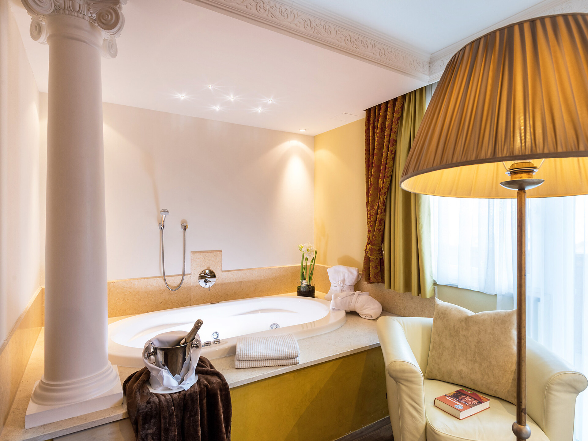 camera Suite Fameli Design - #3 - Fameli - Regione dolomitica Plan de Corones - suedtirol.info