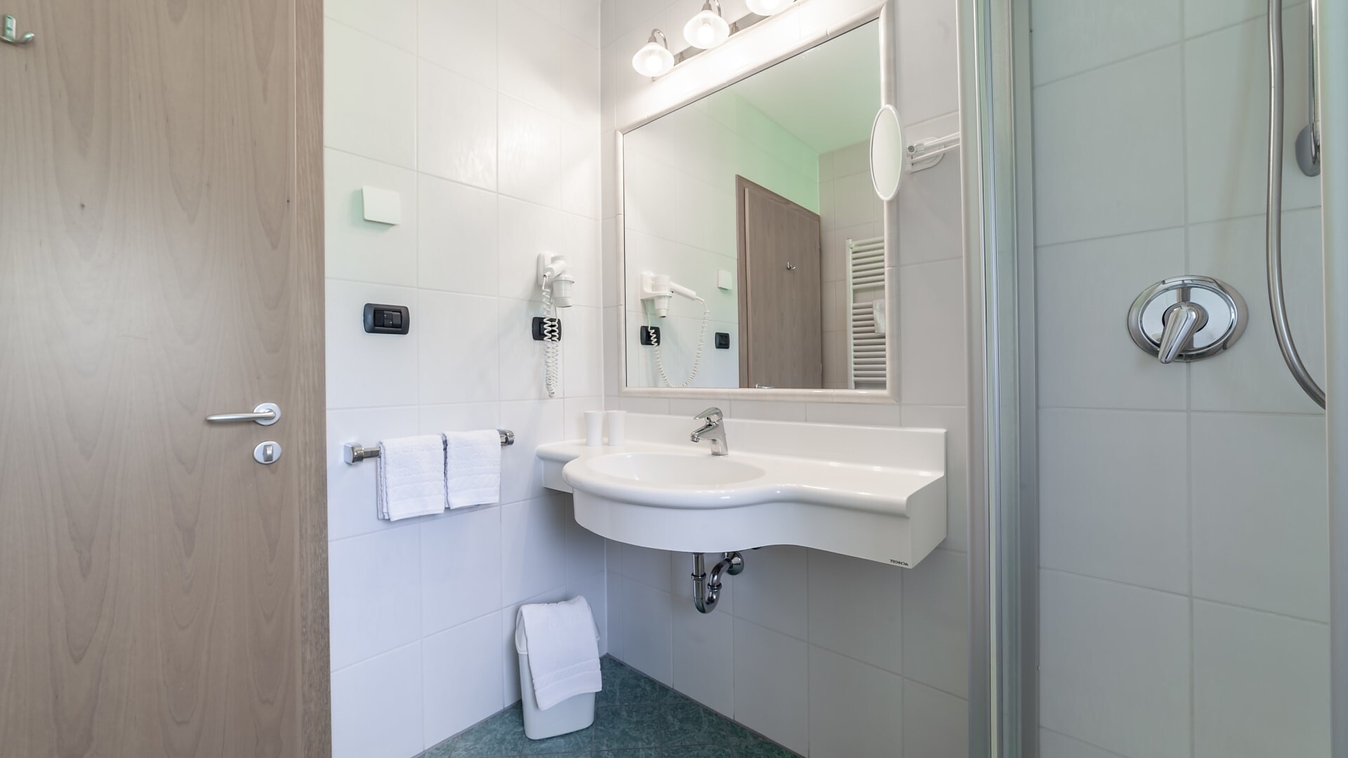Ferienwohnung Apartment for 3 - Olang - #3 - Aparthotel Familiaris - Family Apartments - Pools & Spa in Dolomites - Dolomitenregion Kronplatz - suedtirol.info