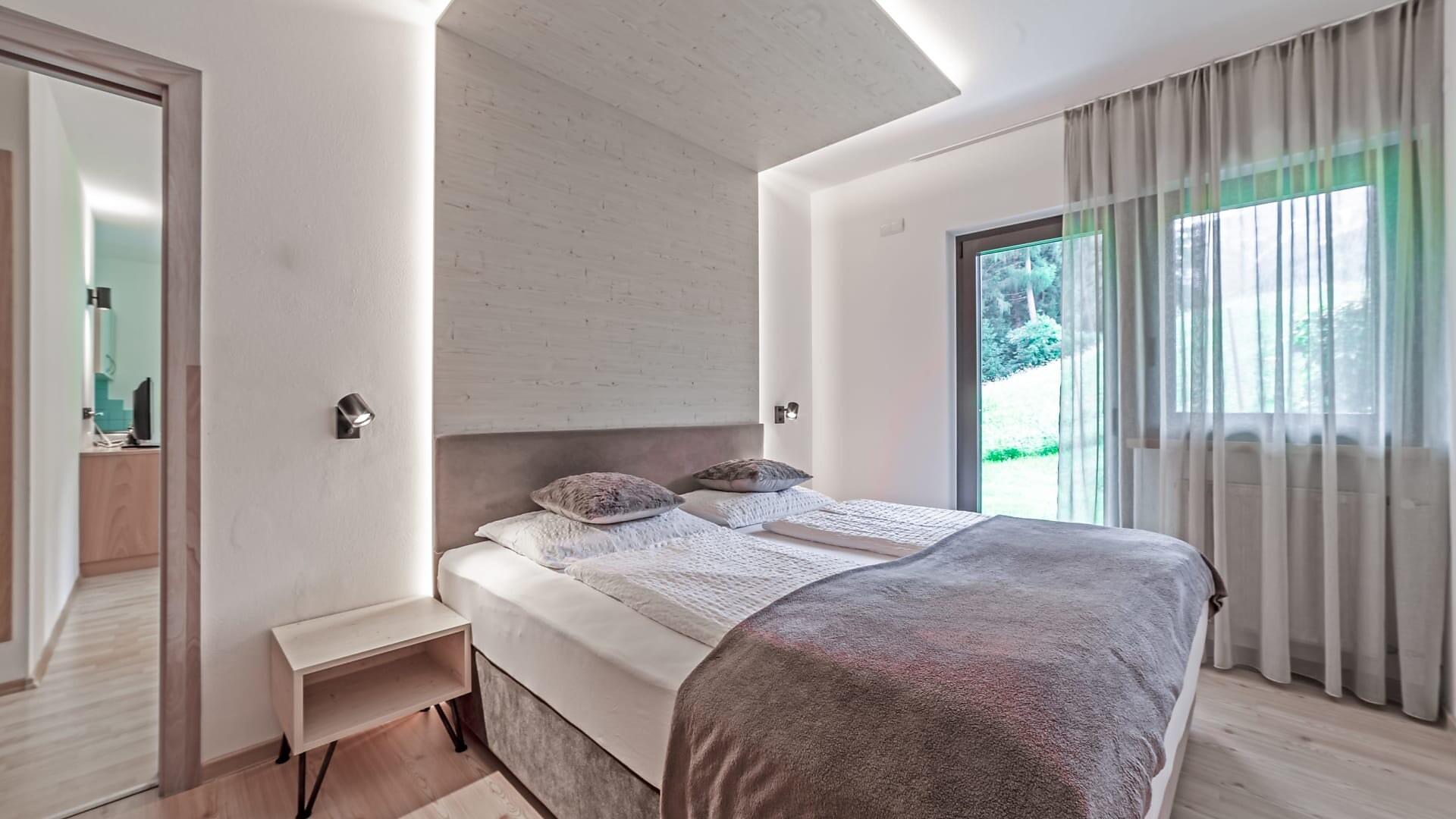 Ferienwohnung Apartment for 3 - Olang - #1 - Aparthotel Familiaris - Family Apartments - Pools & Spa in Dolomites - Dolomitenregion Kronplatz - suedtirol.info