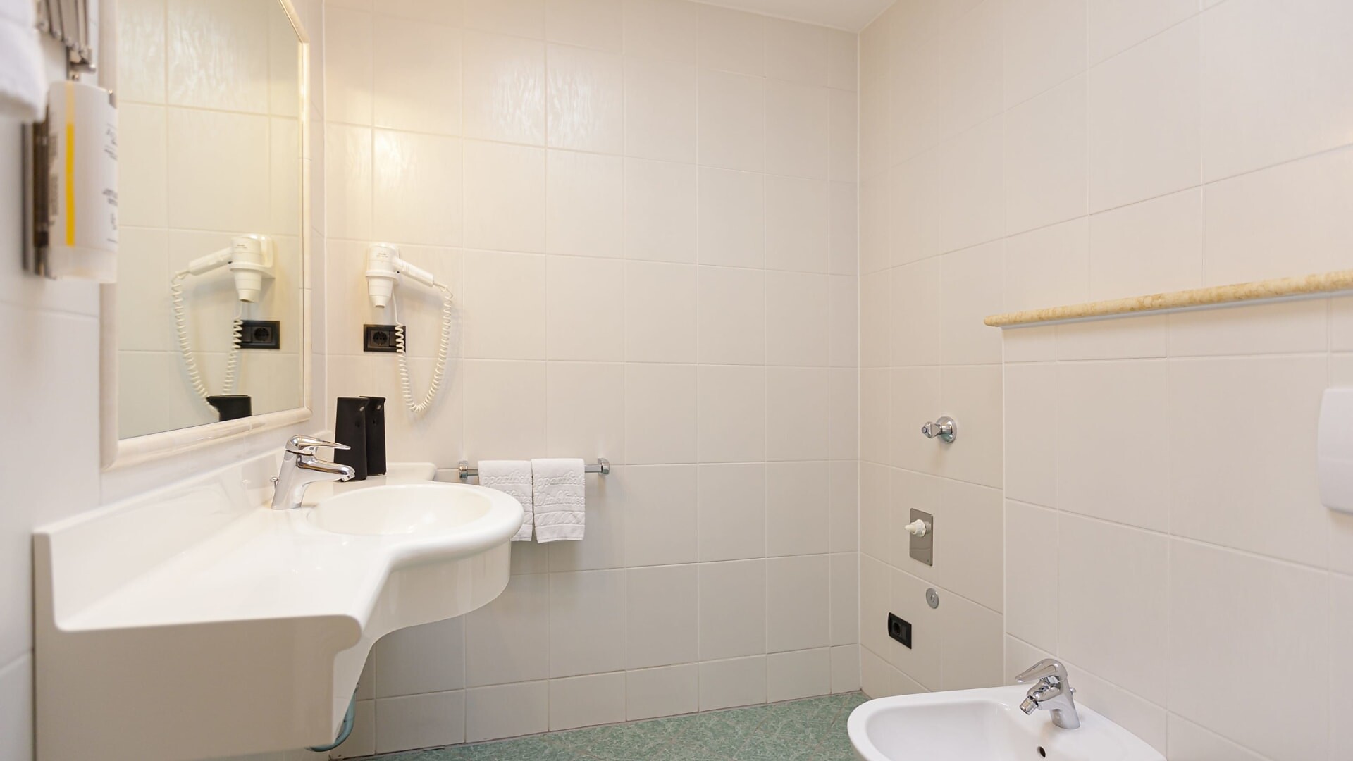 Ferienwohnung Apartment for 3 - Olang - #9 - Aparthotel Familiaris - Family Apartments - Pools & Spa in Dolomites - Dolomitenregion Kronplatz - suedtirol.info