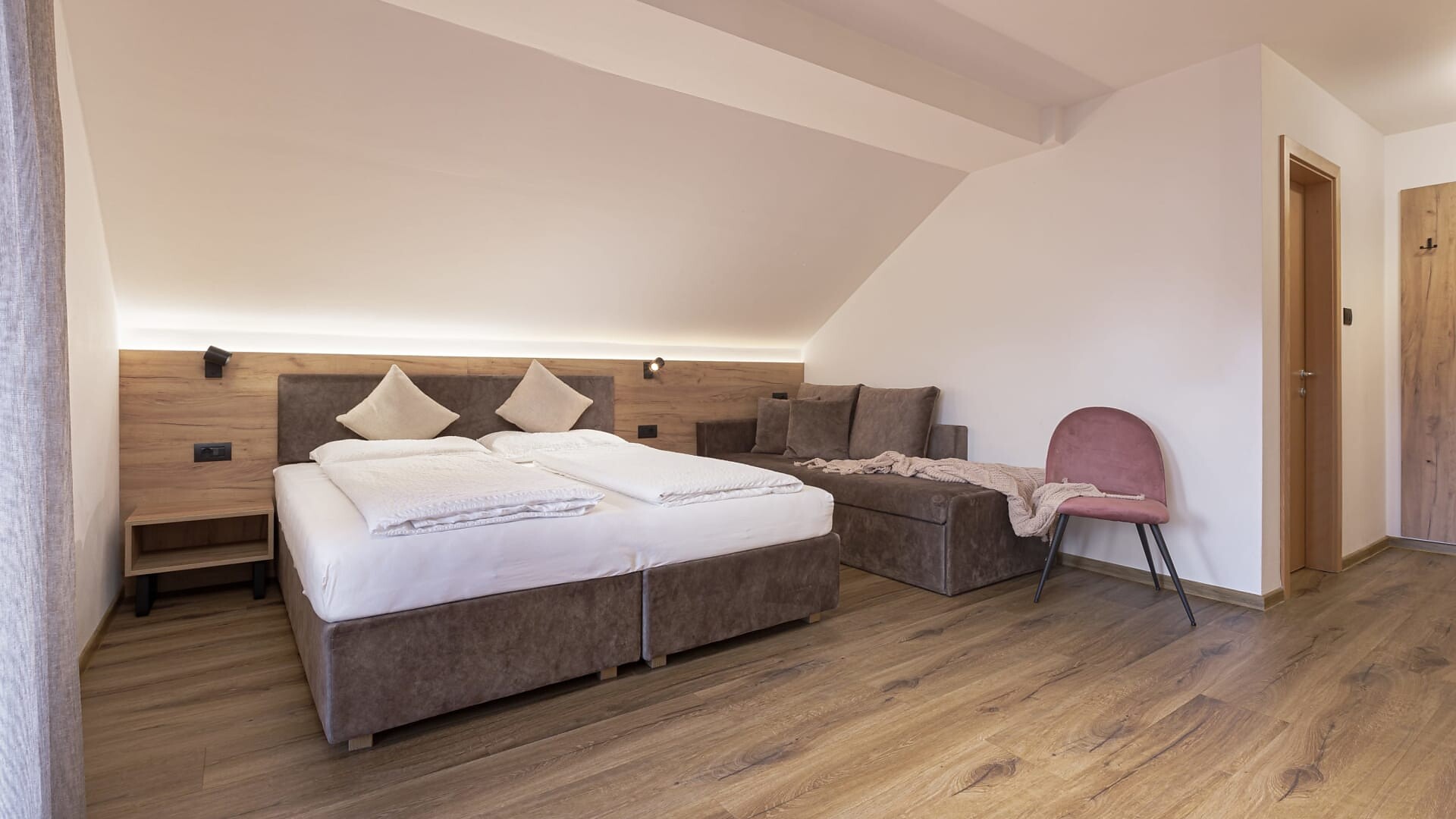 Ferienwohnung Apartment for 3 - Olang - #6 - Aparthotel Familiaris - Family Apartments - Pools & Spa in Dolomites - Dolomitenregion Kronplatz - suedtirol.info