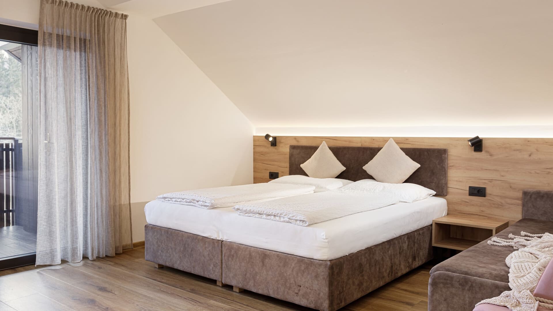 Ferienwohnung Apartment for 3 - Olang - #5 - Aparthotel Familiaris - Family Apartments - Pools & Spa in Dolomites - Dolomitenregion Kronplatz - suedtirol.info