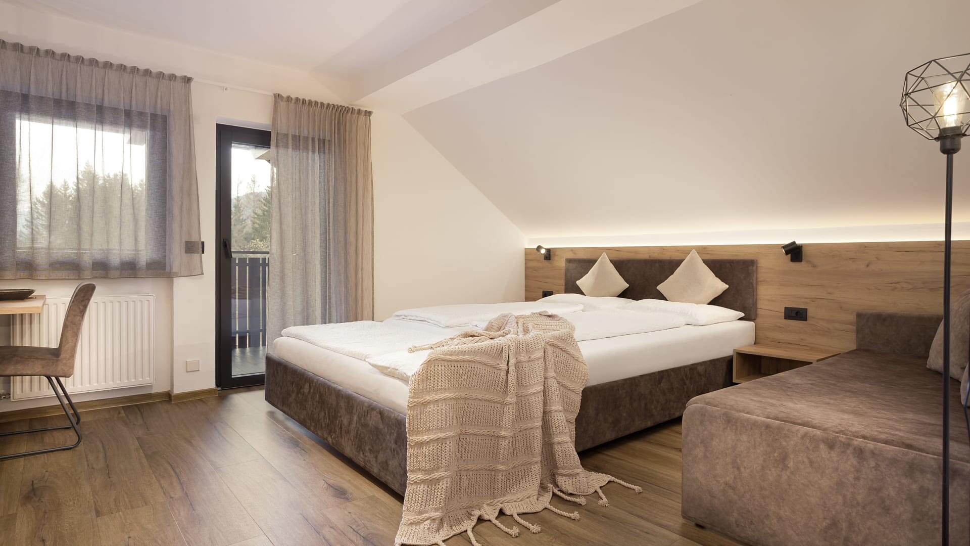 Ferienwohnung Apartment for 3 - Olang - #1 - Aparthotel Familiaris - Family Apartments - Pools & Spa in Dolomites - Dolomitenregion Kronplatz - suedtirol.info